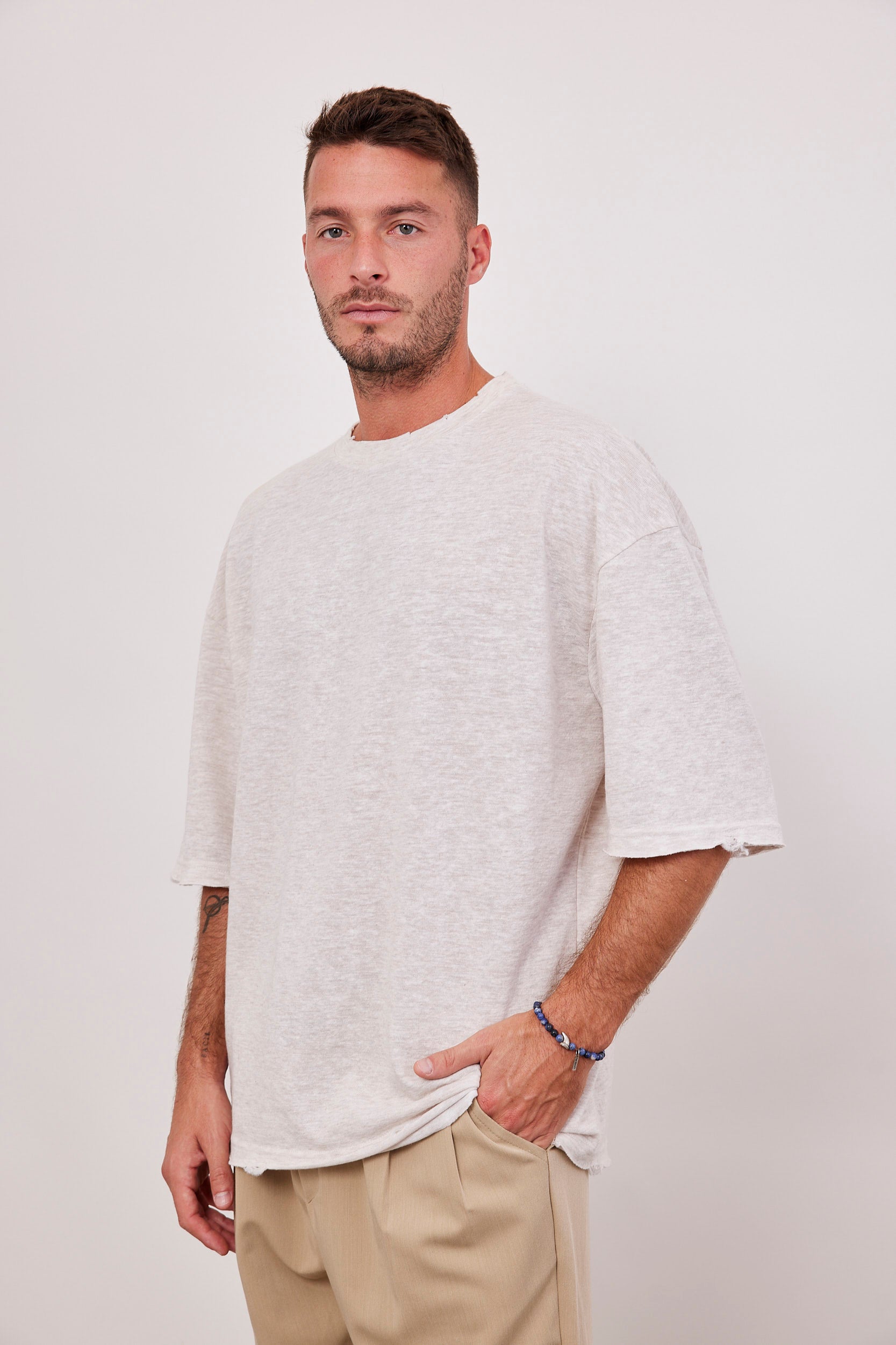 צמיד אבני חן עם חרוז דמוי שן