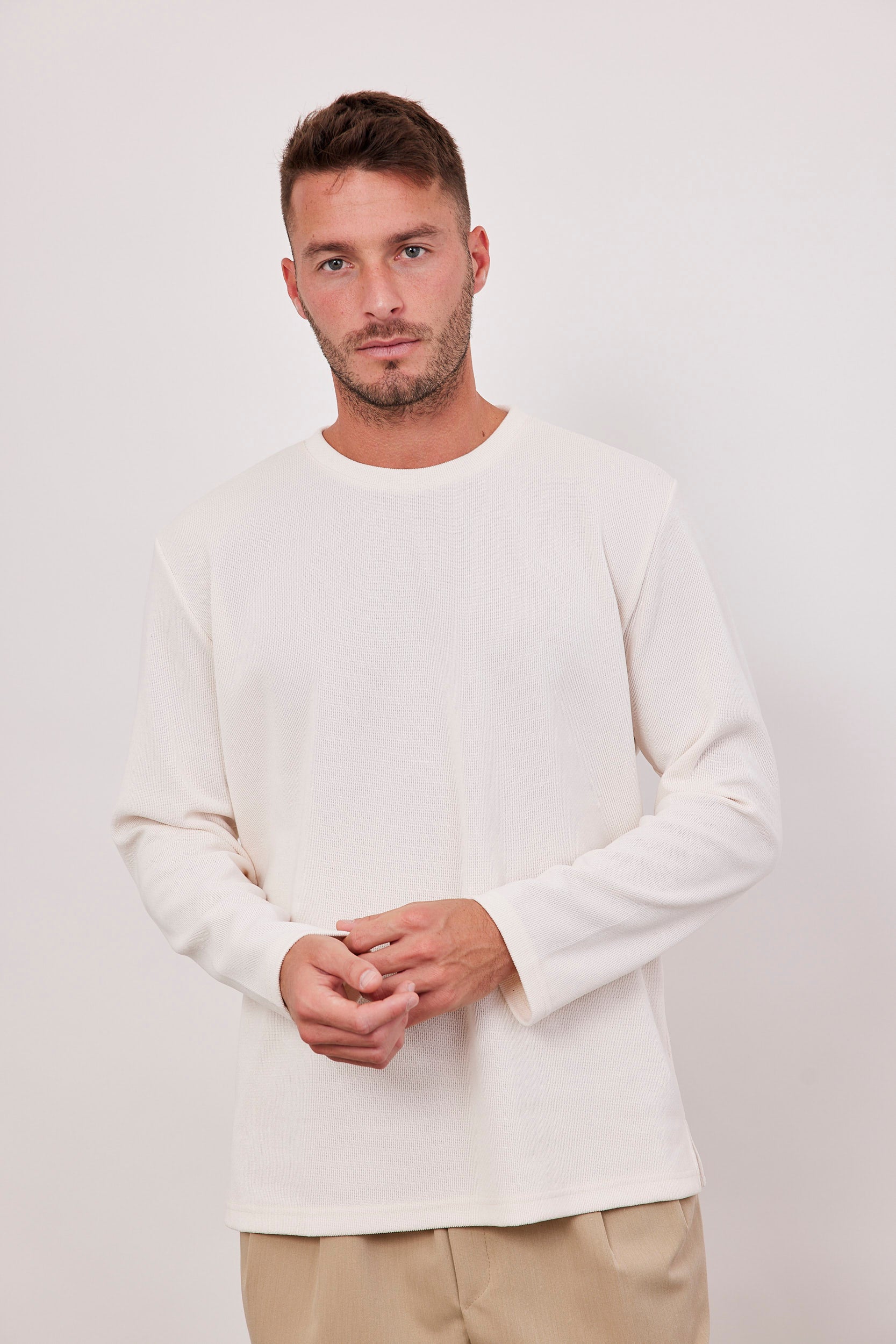 סריג ארוך מפתח עגול