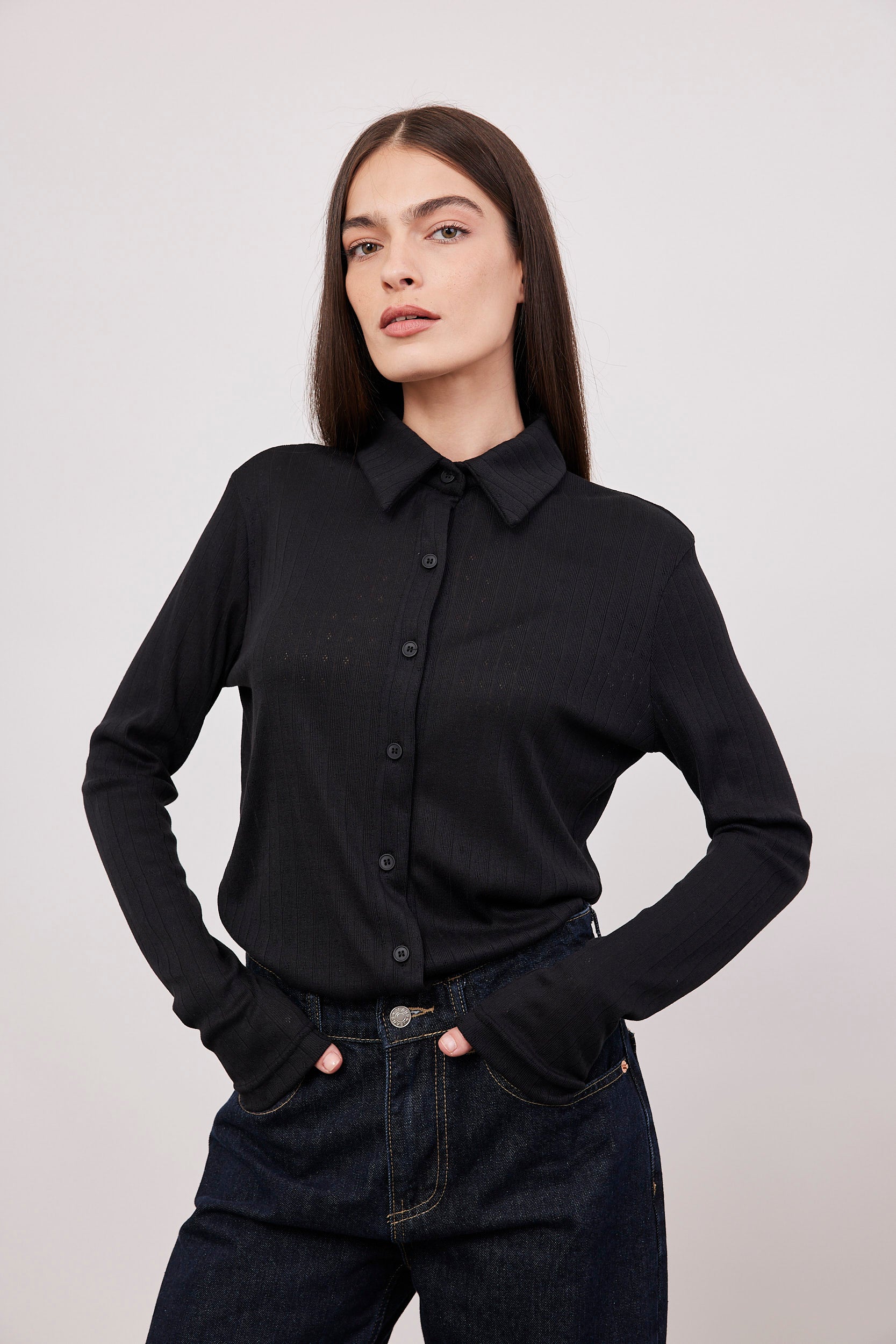 חולצת פוינטל מכופתרת