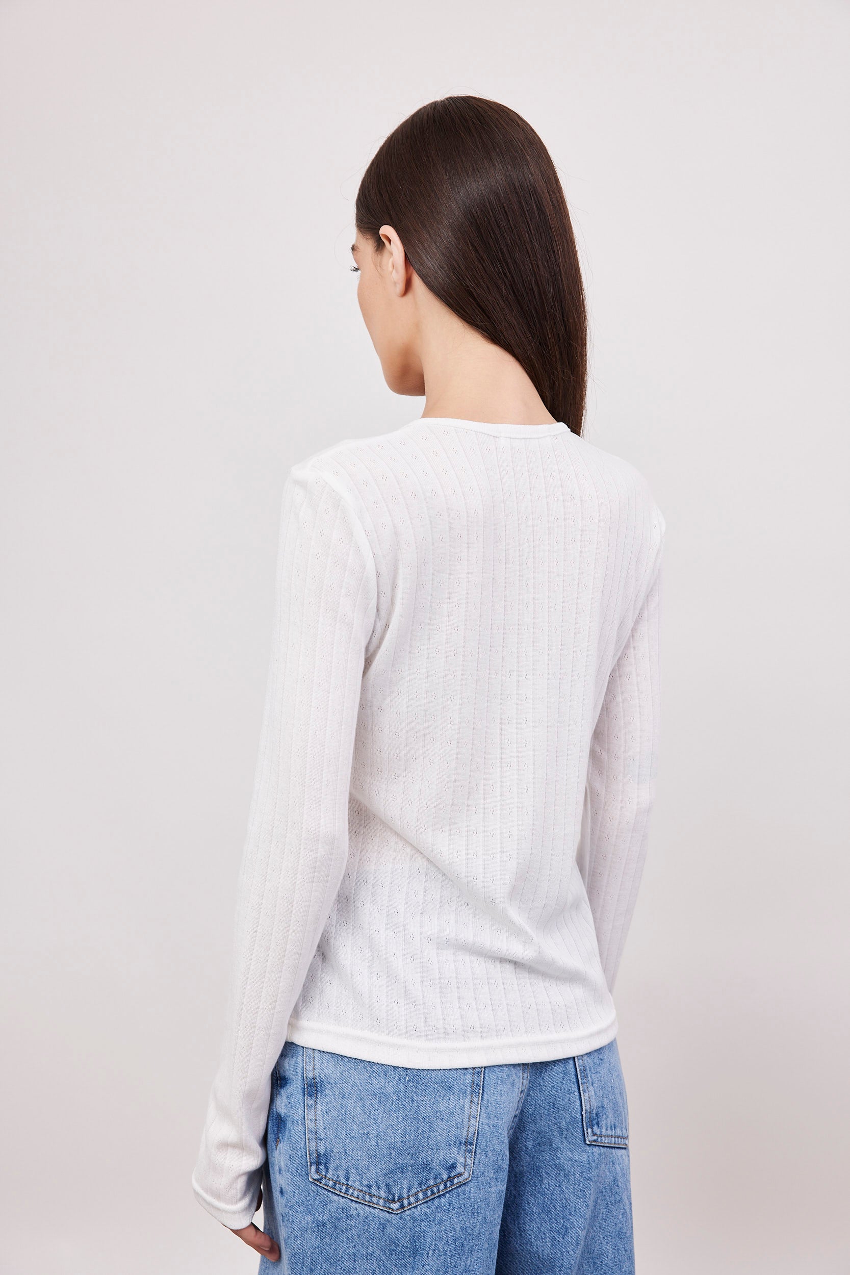 חולצת פוינטל בשילוב כפתורים