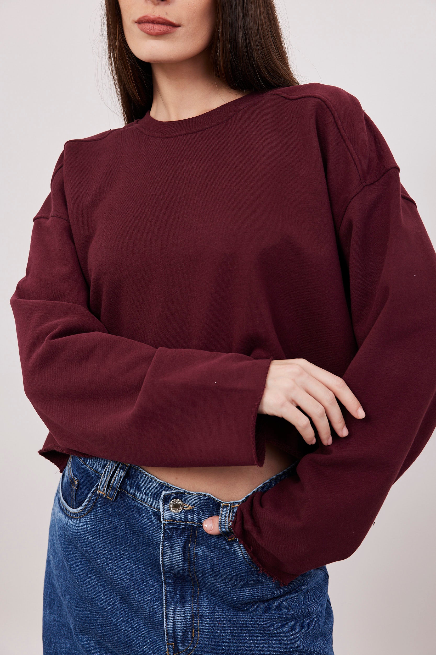 סווטשרט קרופ בסיומת גזורה