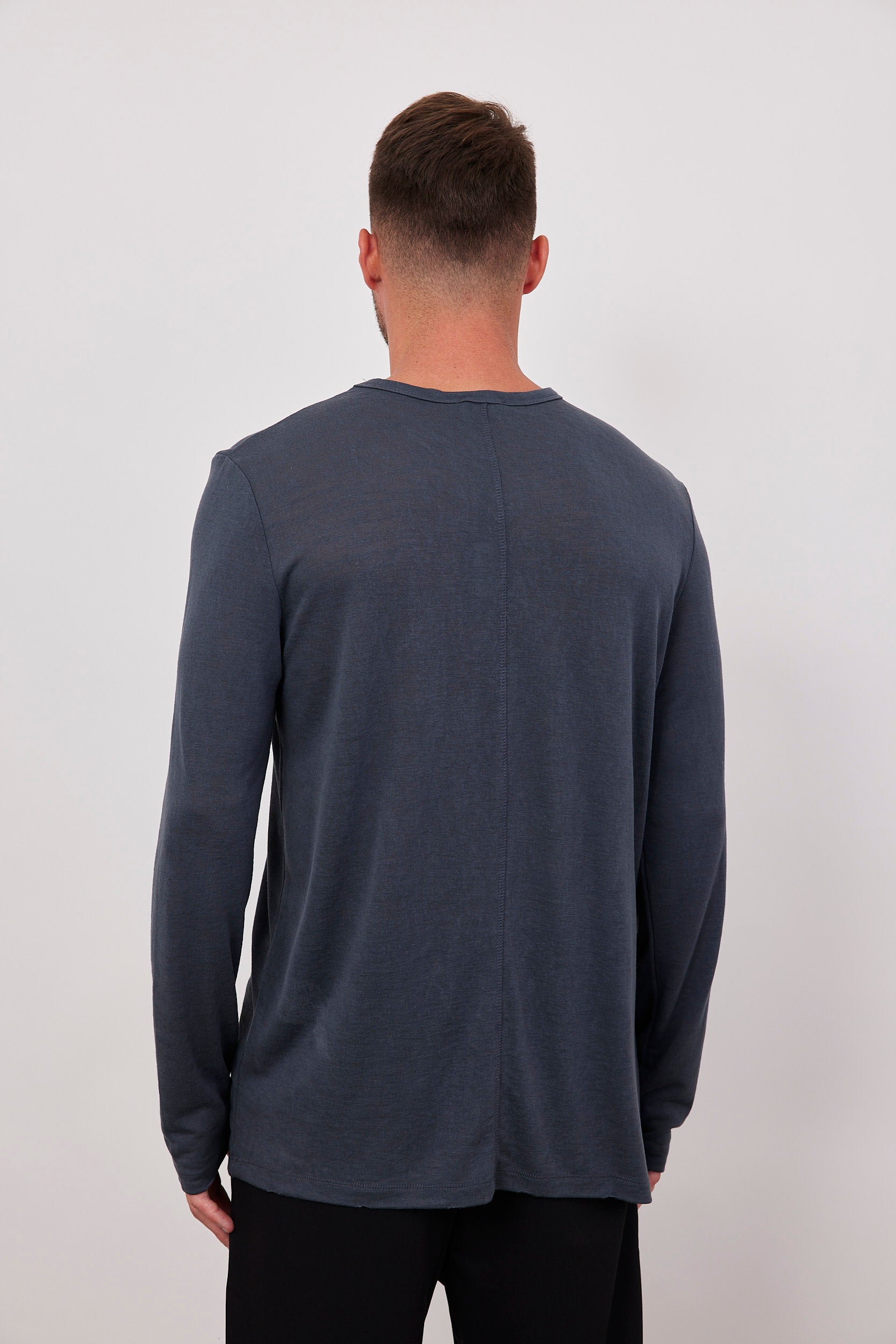 חולצת בייסיק בטקסטורה