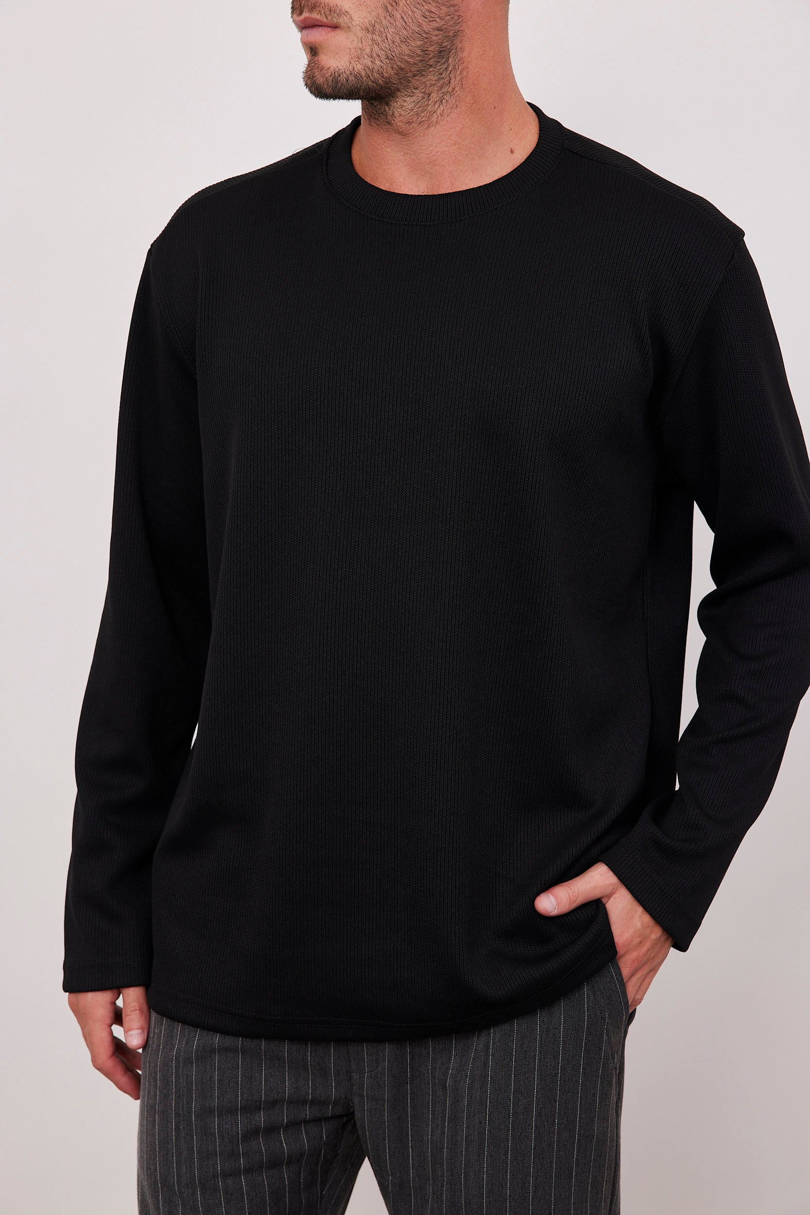 סווטשירט מבד סריג