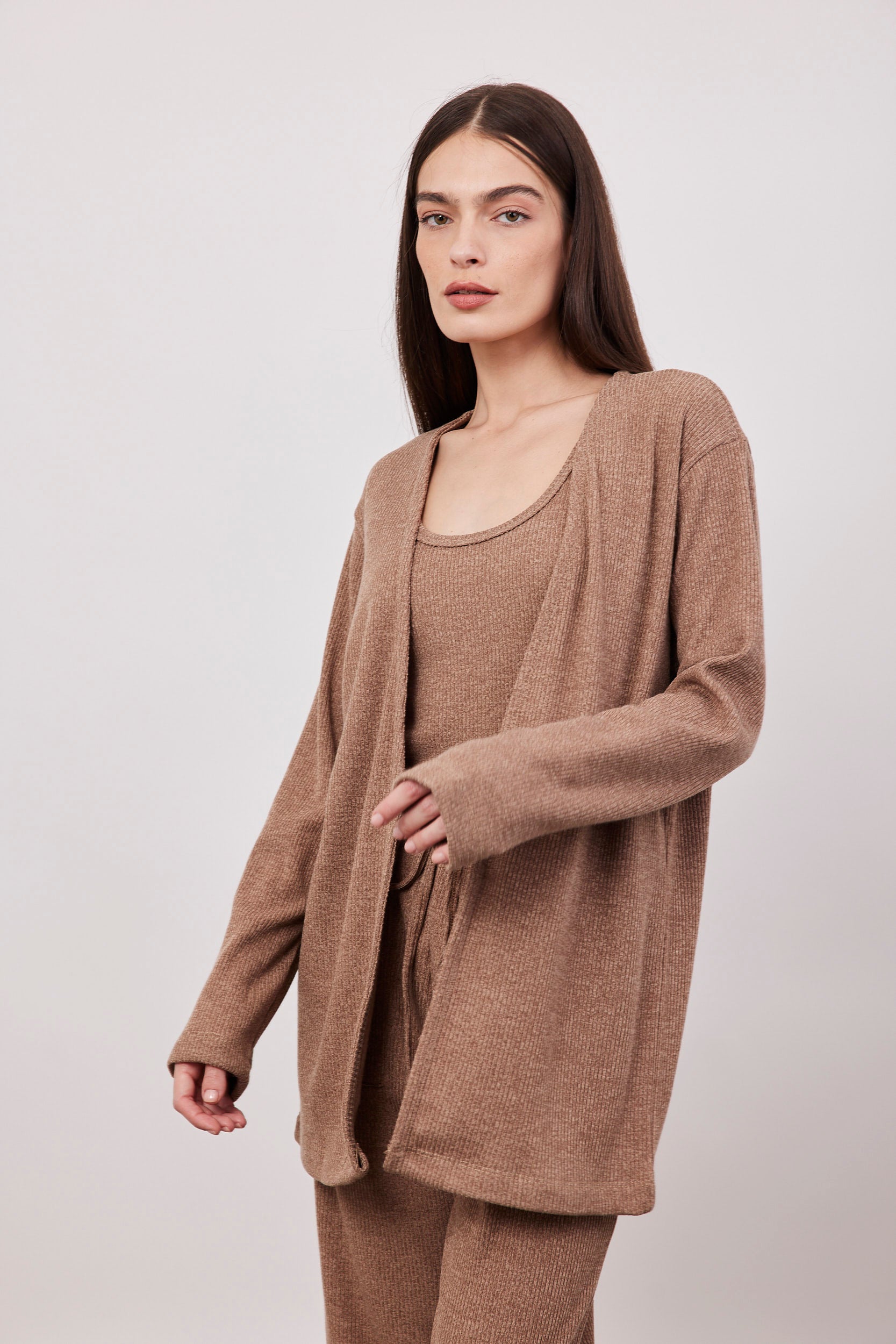 עליונית מבד סריג