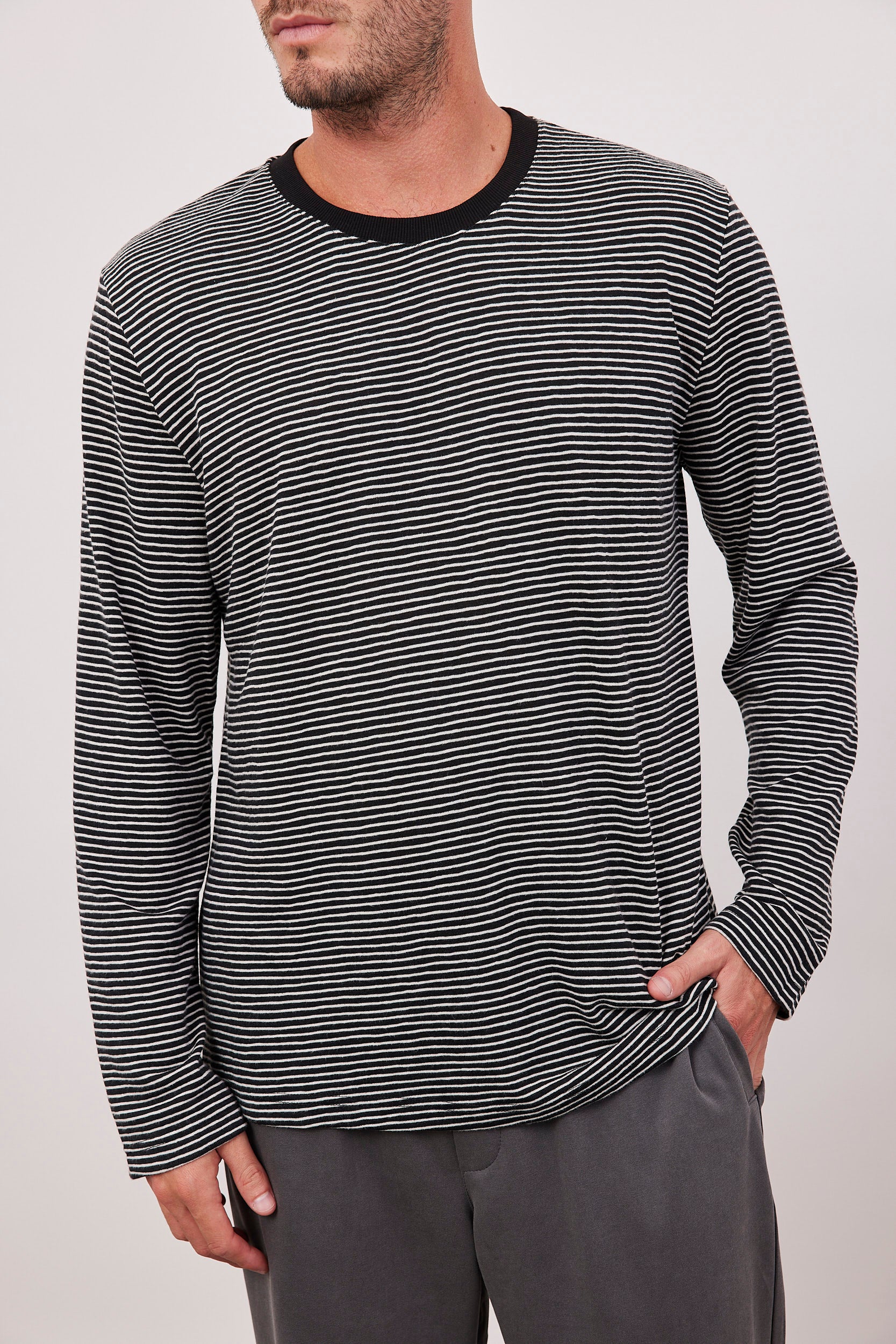 חולצת סריג דקה בהדפס פסים