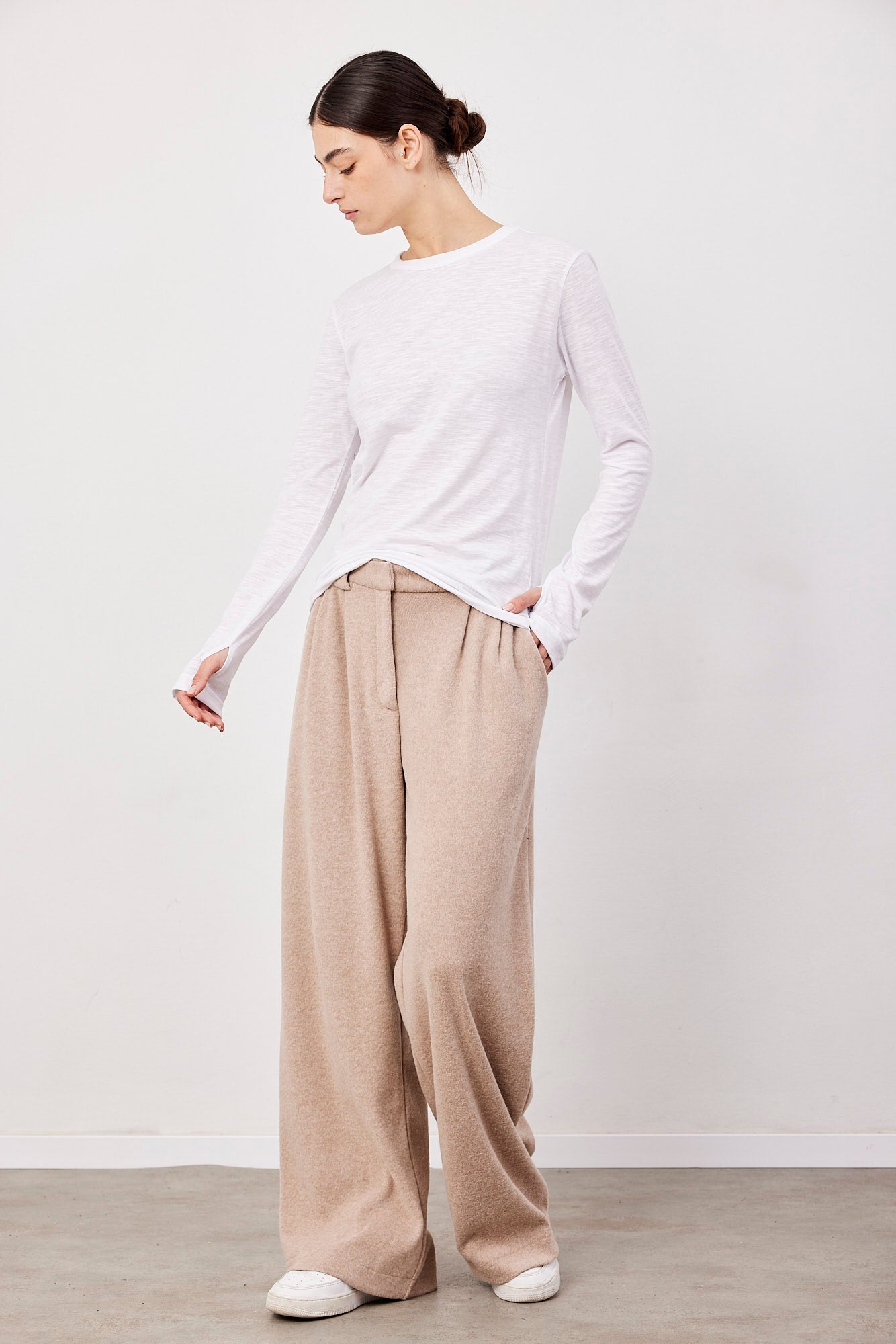 מכנסיים בגזרת אוברסייז עם גומי - ITAY BRANDS