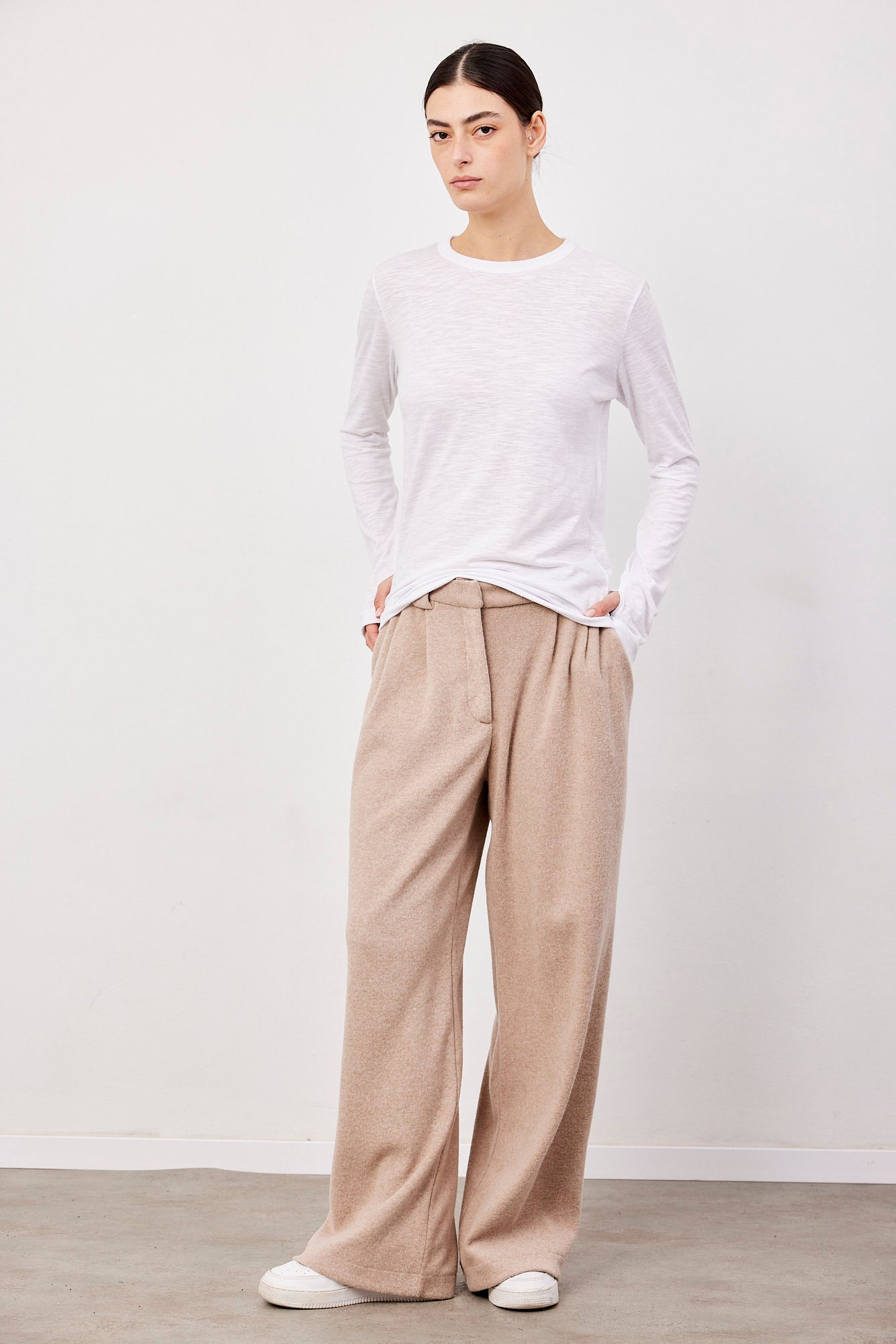 מכנסיים בגזרת אוברסייז עם גומי - ITAY BRANDS