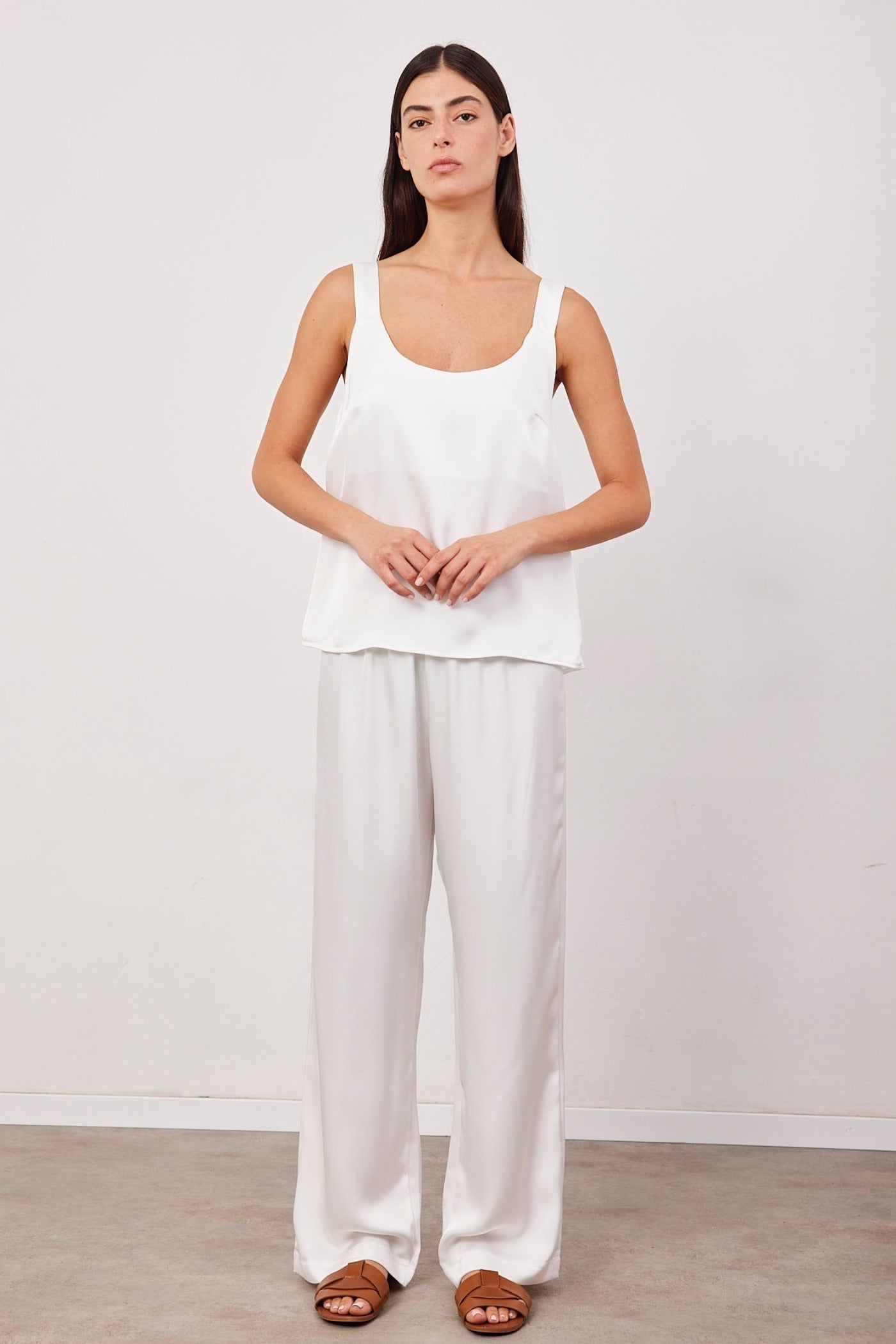 חליפת גופייה במראה סאטן - ITAY BRANDS