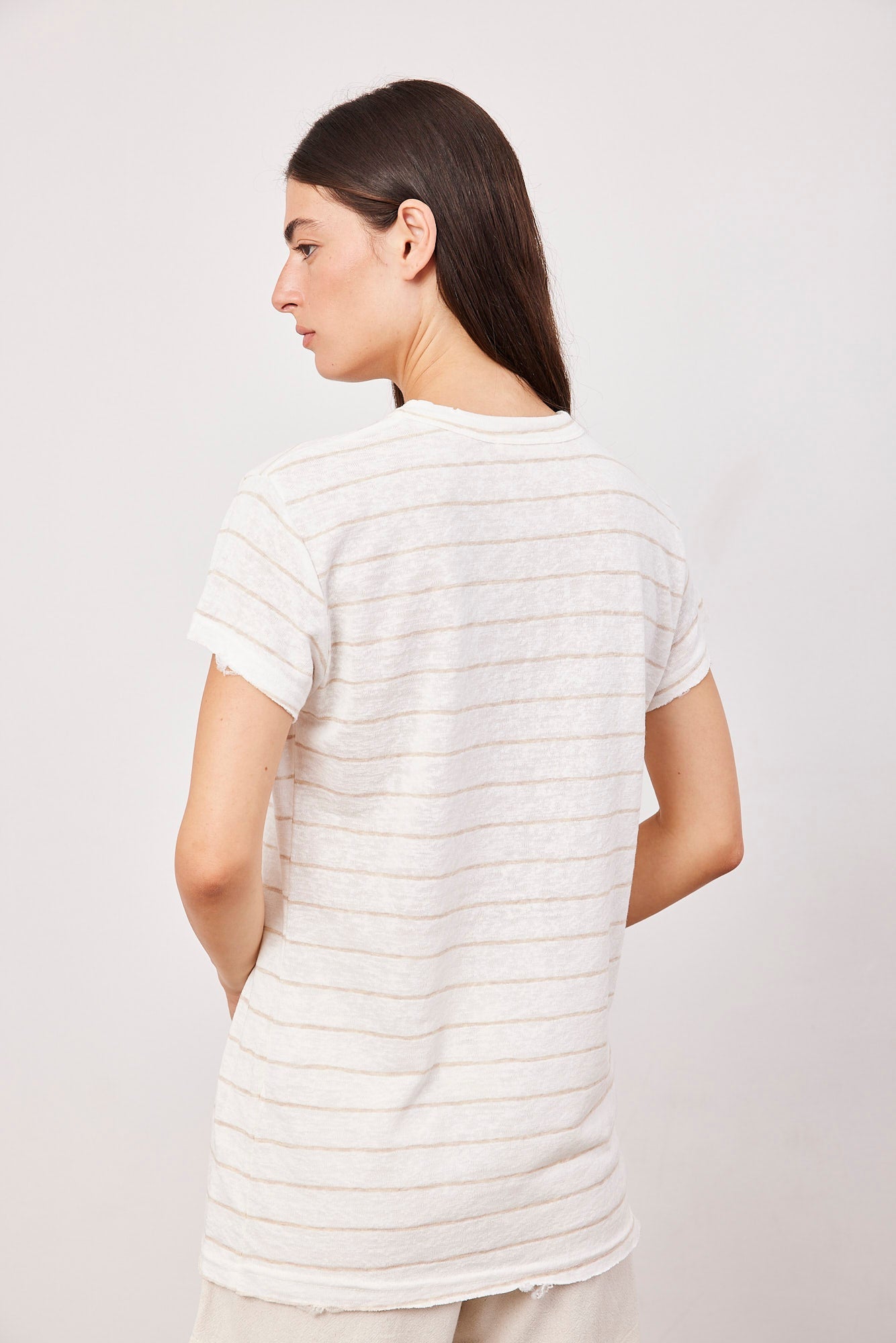 טישרט פסים בגימור קרעים - ITAY BRANDS