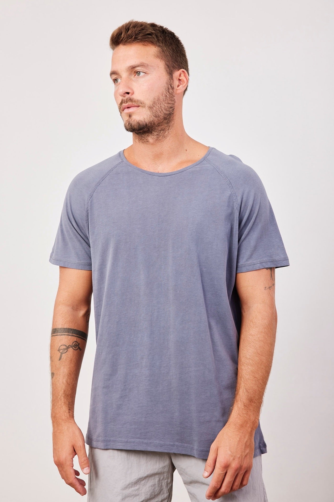 טישרט כותנה עם תיפור בולט - ITAY BRANDS