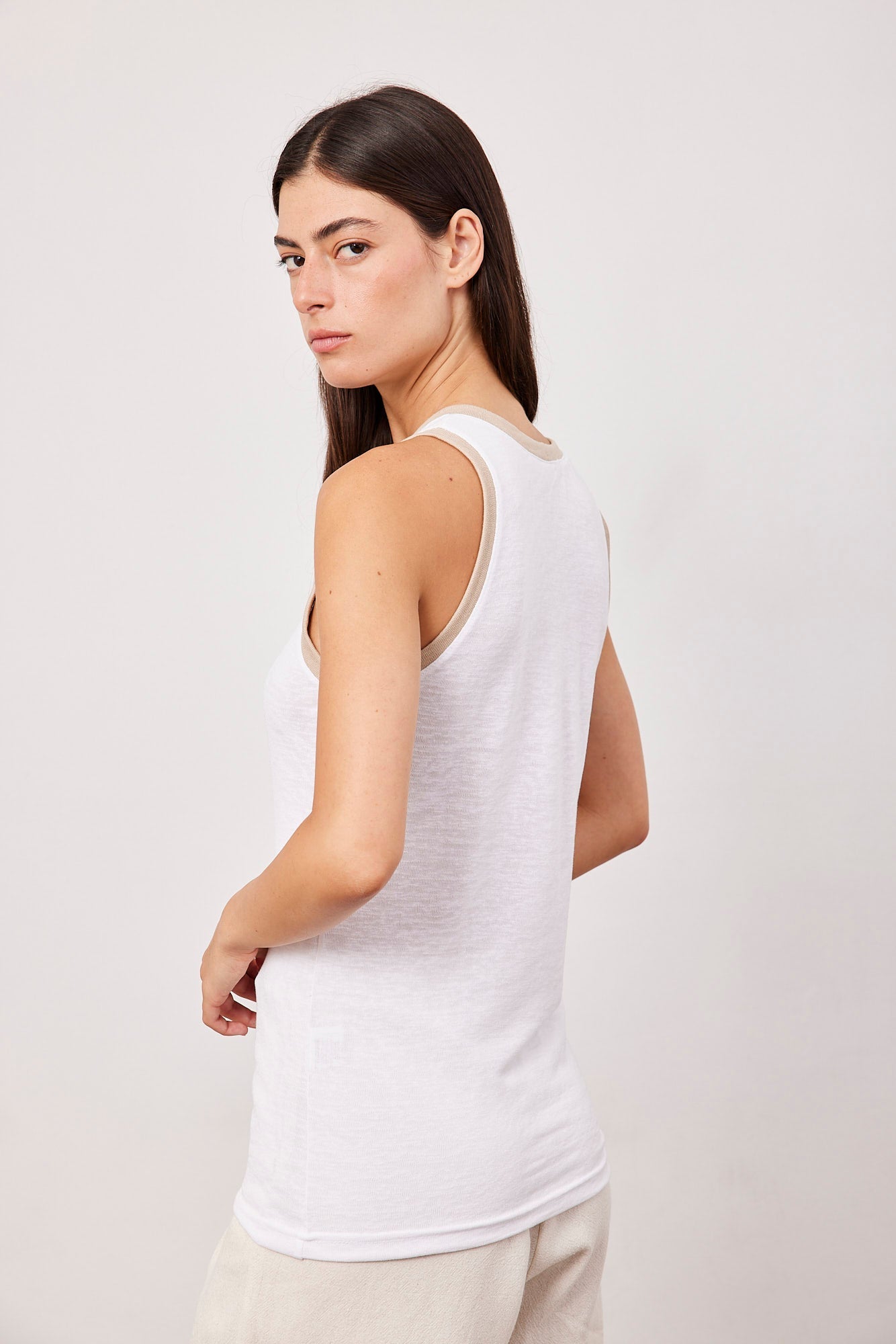 גופיה במראה פשתן קולור בלוק - ITAY BRANDS