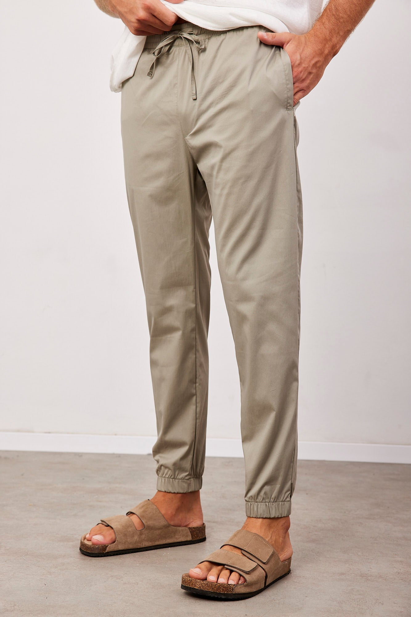 מכנסיים עם סיומת גומי - ITAY BRANDS