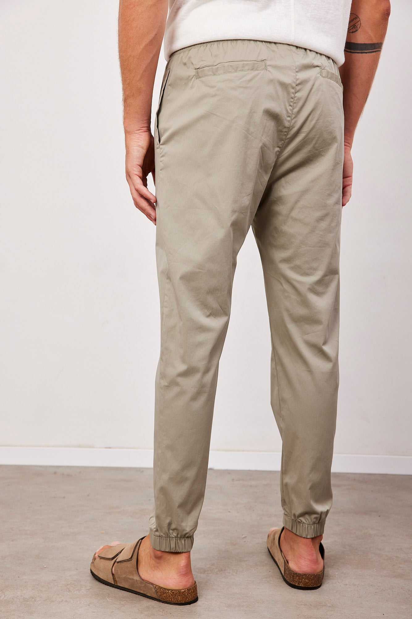 מכנסיים עם סיומת גומי - ITAY BRANDS