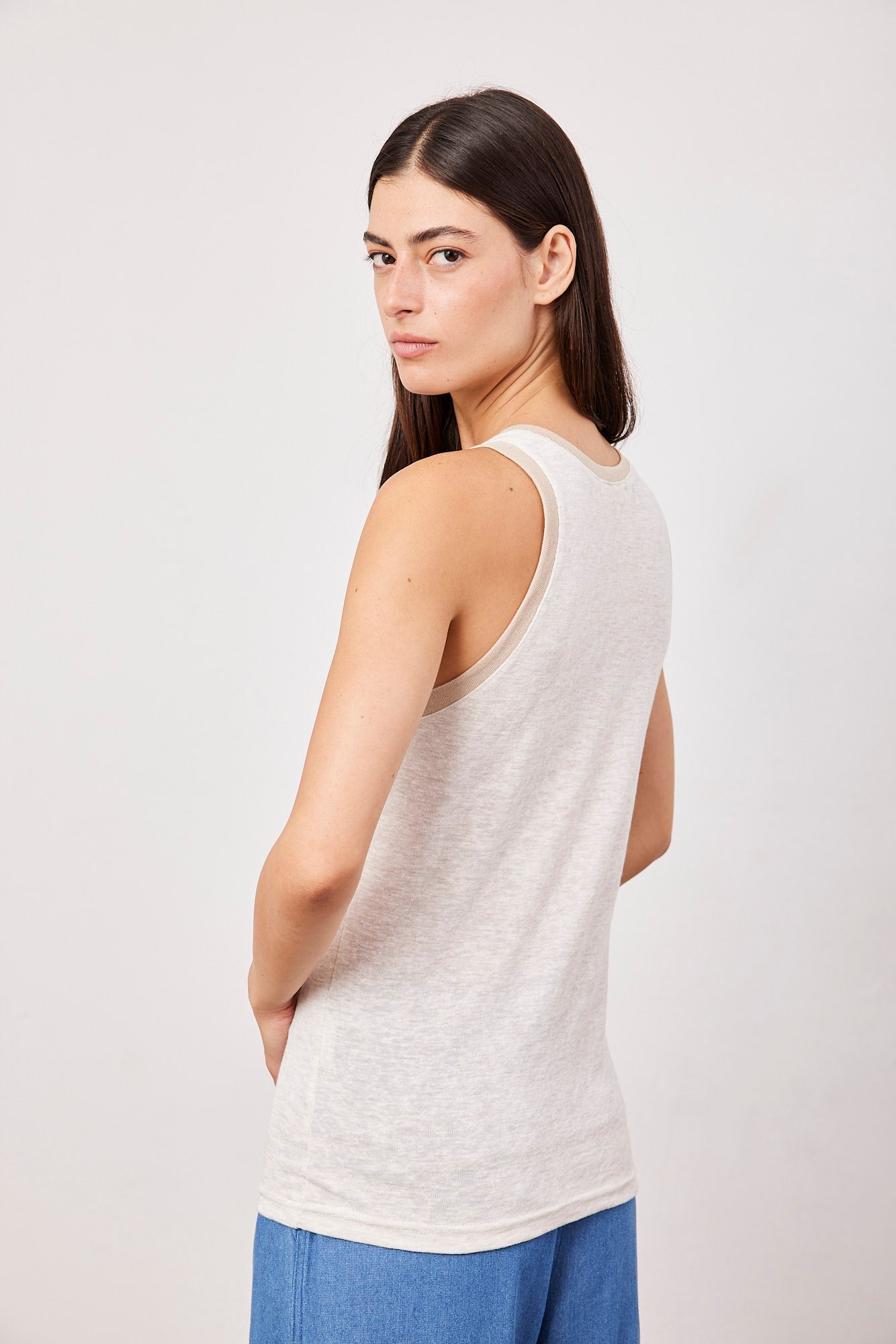 גופיה במראה פשתן קולור בלוק - ITAY BRANDS