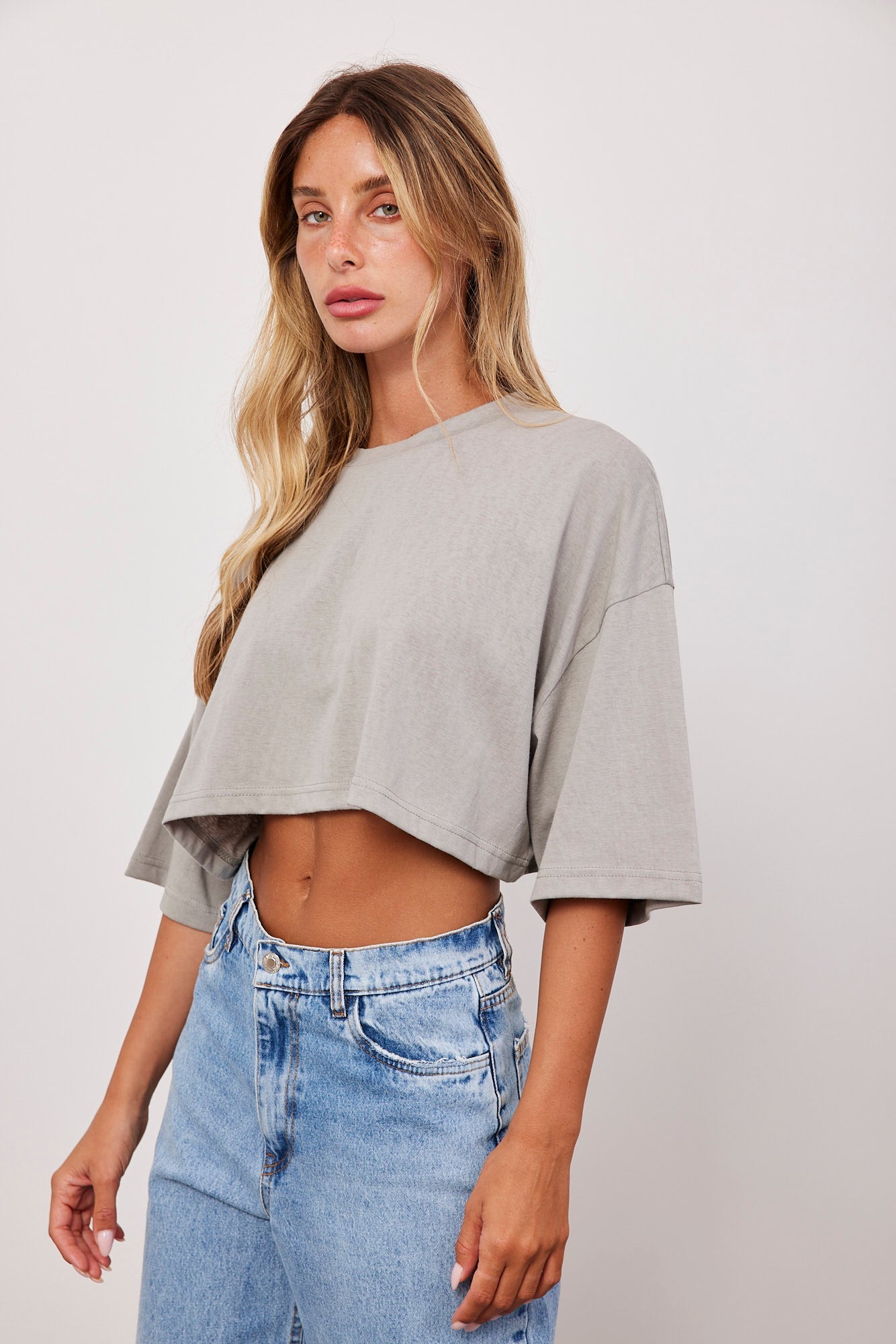 חולצת קרופ גזרת אוברסייז - ITAY BRANDS