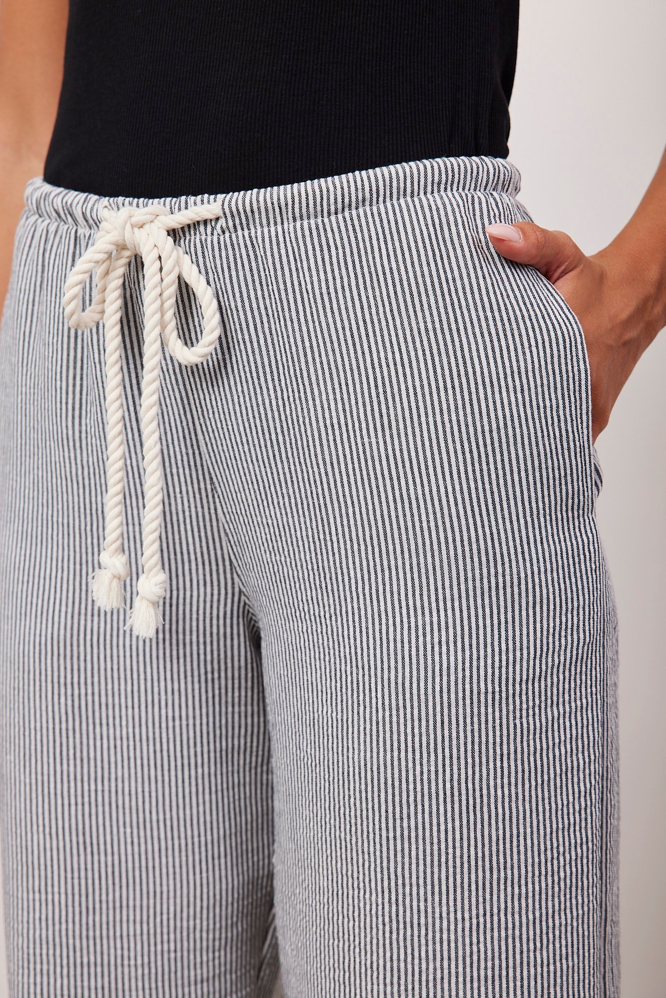 מכנסי פסים עם שרוך במותן - ITAY BRANDS