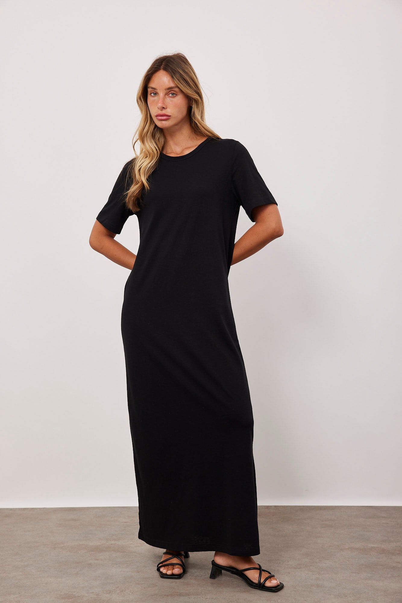 שמלת טי-שרט מקסי - ITAY BRANDS