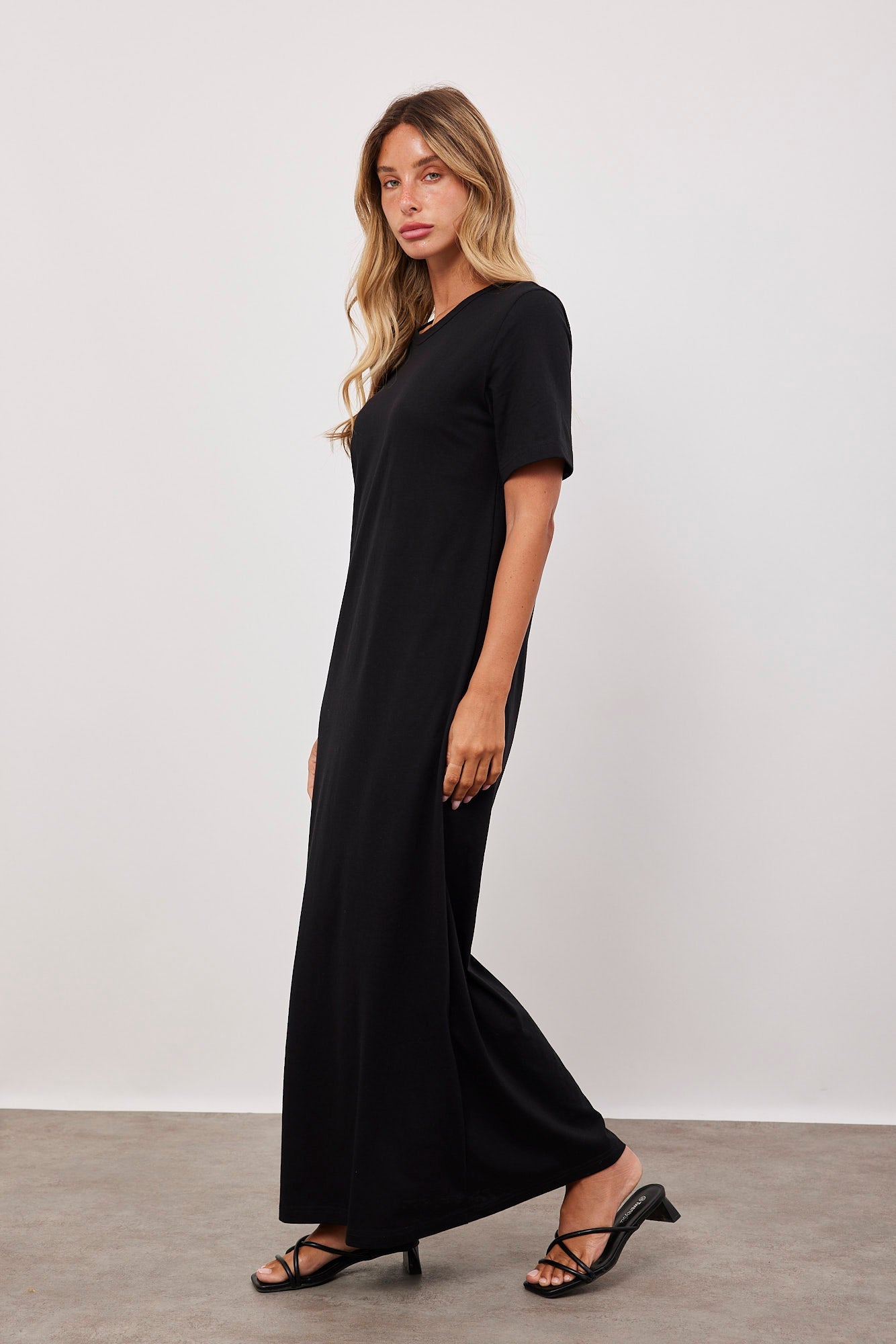 שמלת טי-שרט מקסי - ITAY BRANDS