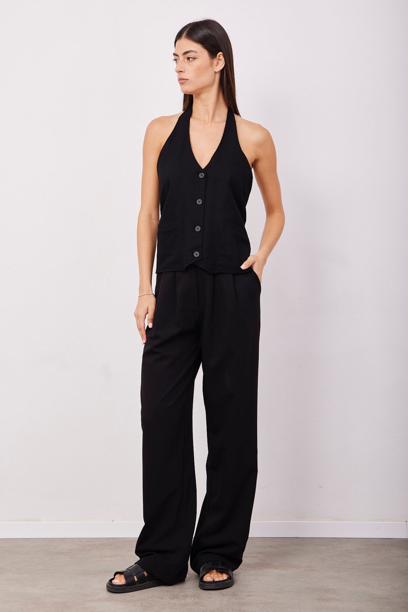 וסט בשילוב פשתן עם גב חשוף - ITAY BRANDS