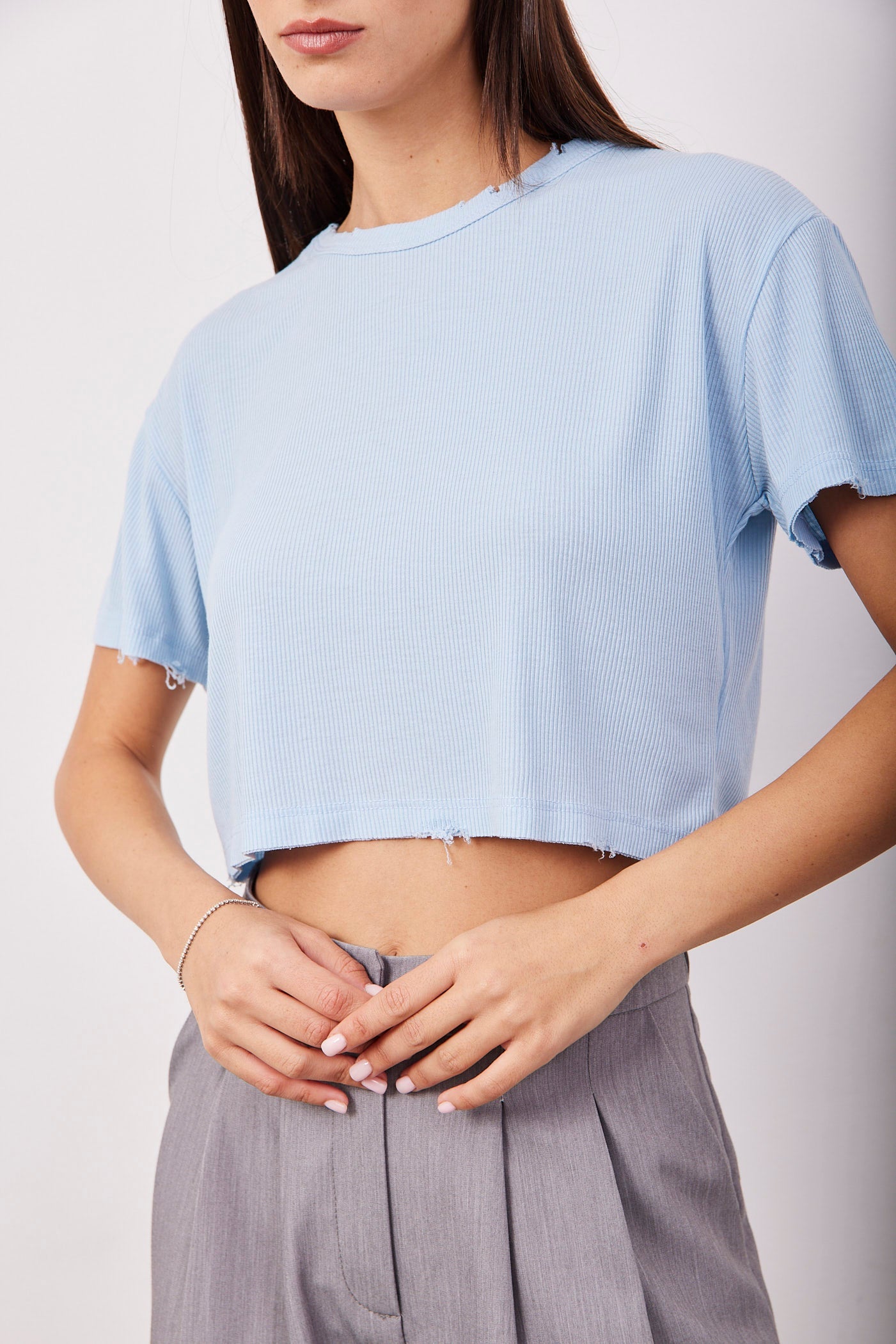 חולצת קרופ קרעים מבד רך - ITAY BRANDS