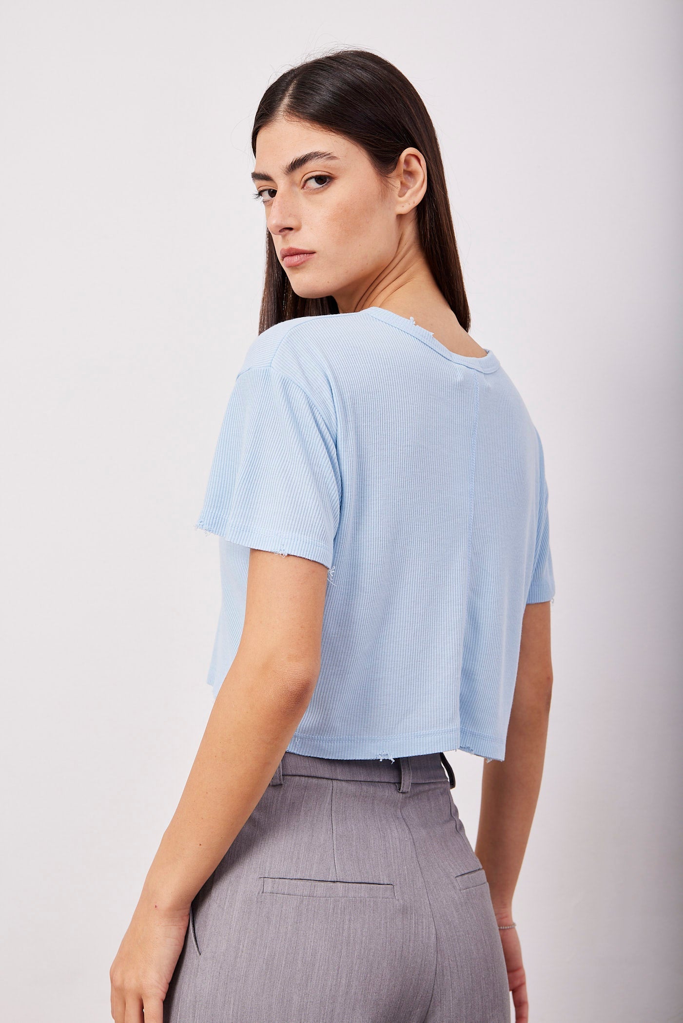 חולצת קרופ קרעים מבד רך - ITAY BRANDS