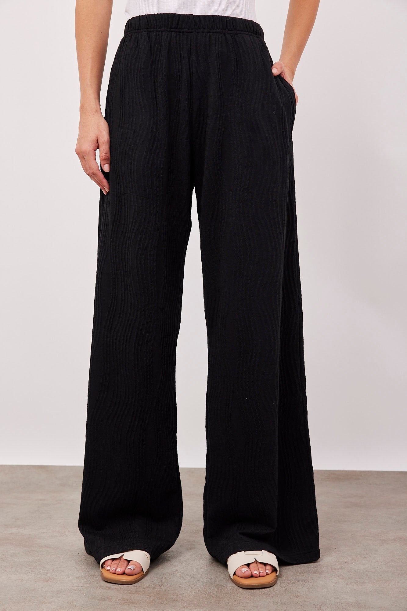 מכנסיים ארוכים בטקסטורה - ITAY BRANDS