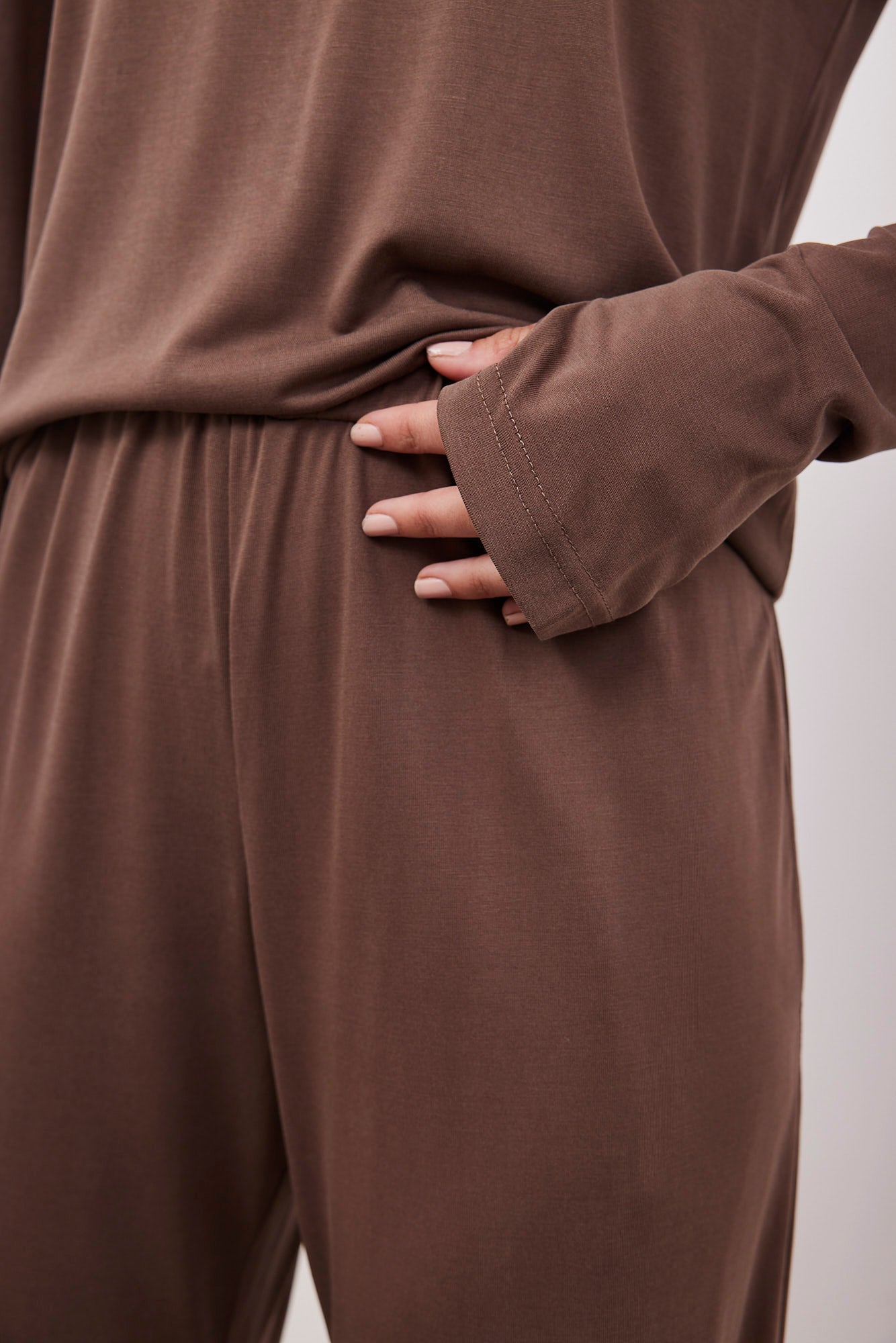 חליפת בייסיק ארוכה מבד מודל - ITAY BRANDS