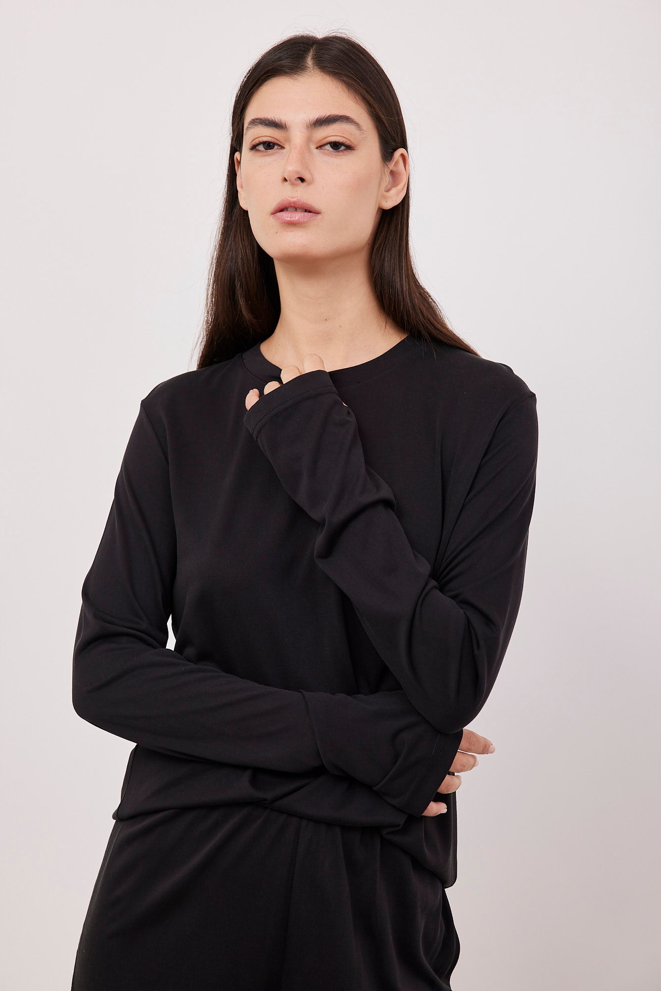 חליפת בייסיק ארוכה מבד מודל - ITAY BRANDS