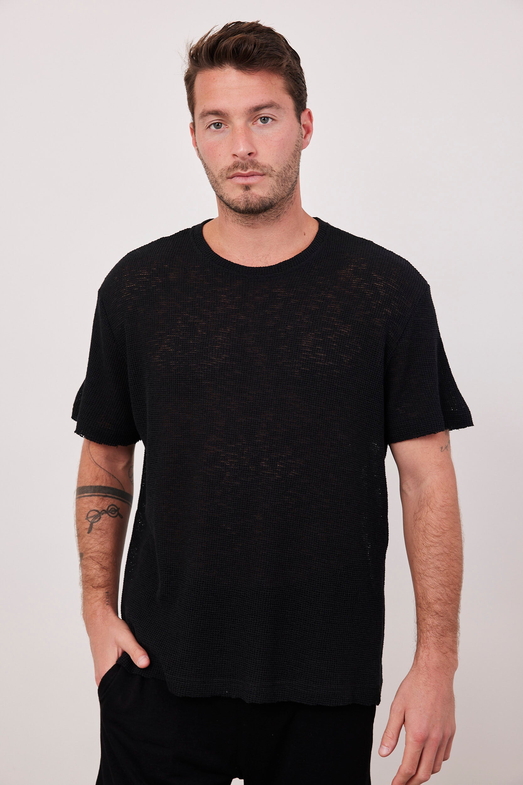 טישרט סרוגה