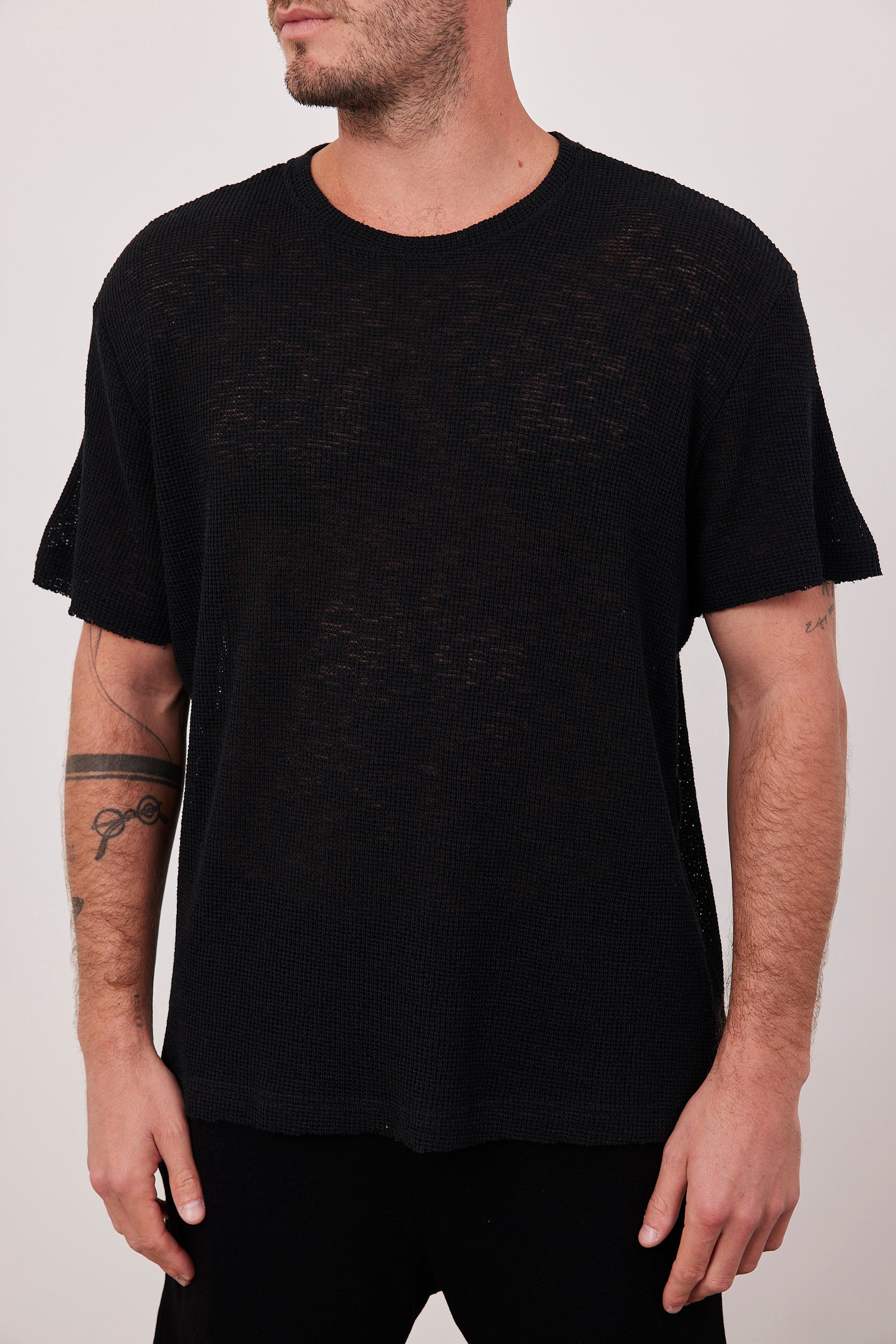 טישרט סרוגה