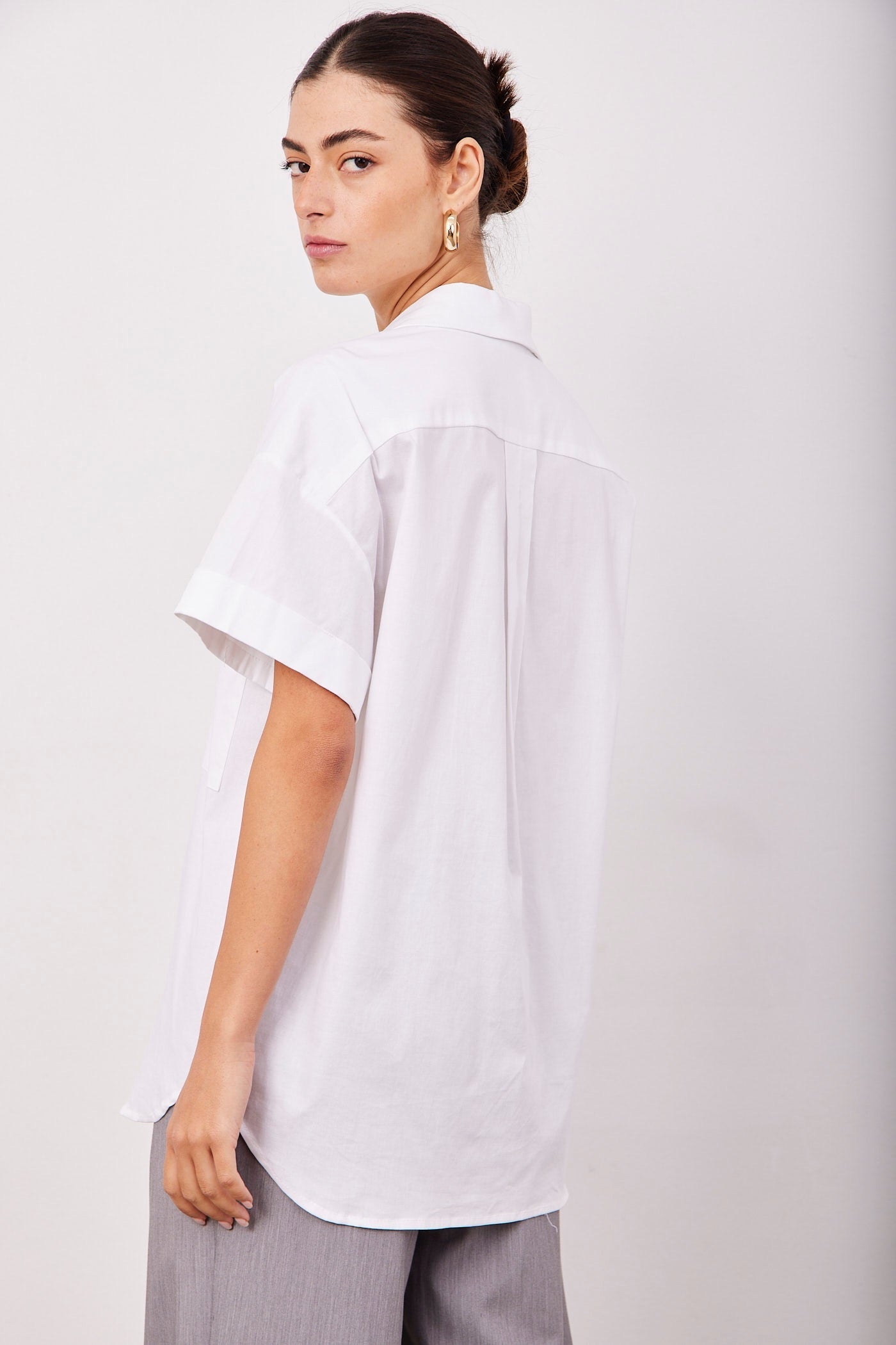 חולצה מכופתרת קצרה עם כיס - ITAY BRANDS