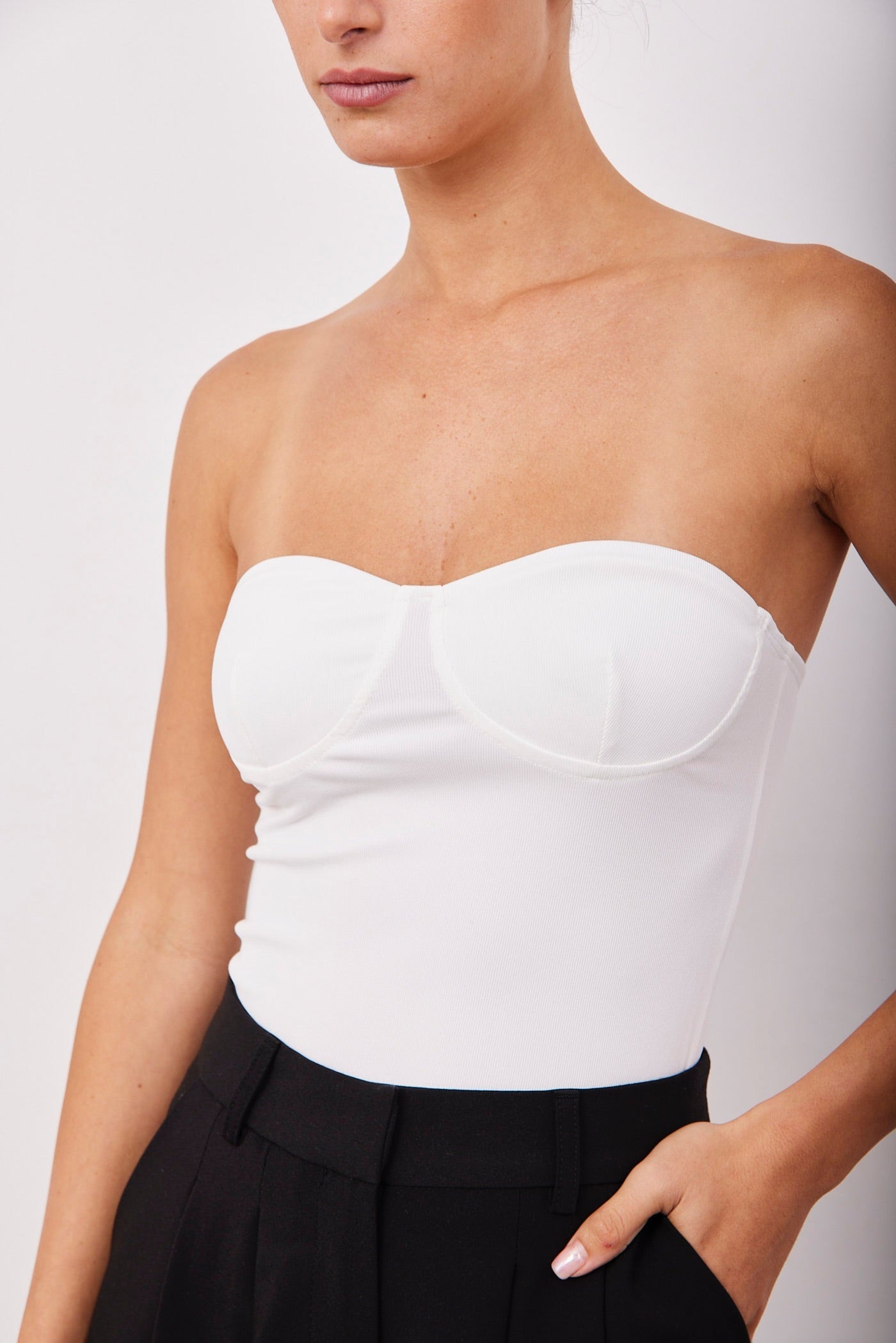 סטרפלס במראה מחוך - ITAY BRANDS