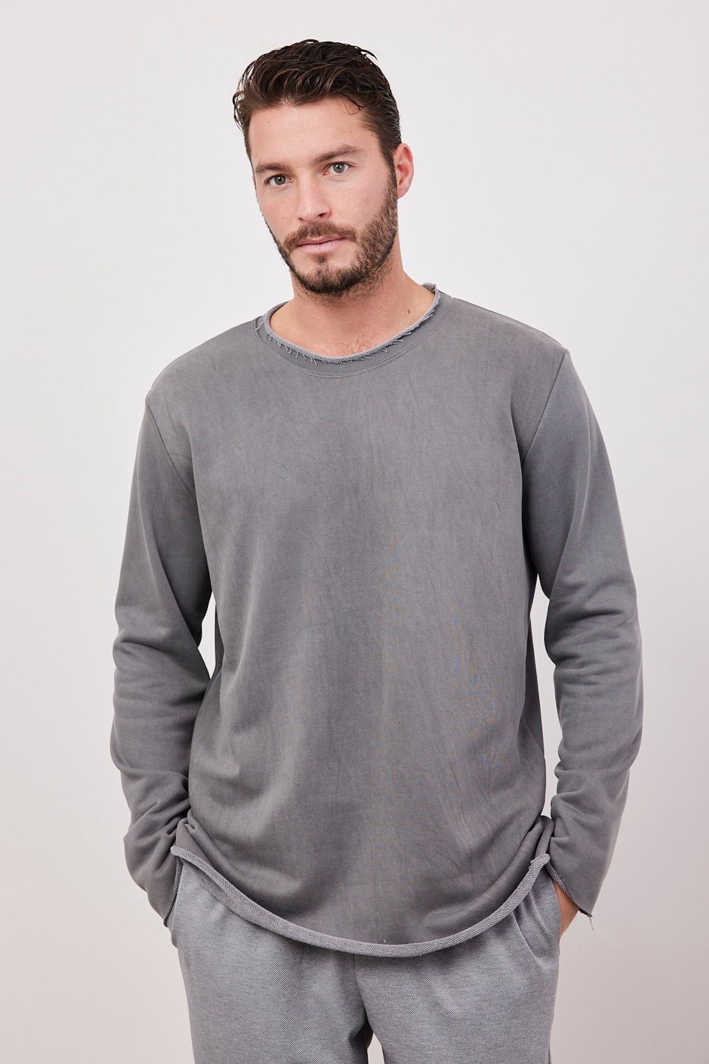 חולצה ארוכה עם גימור פרום - ITAY BRANDS