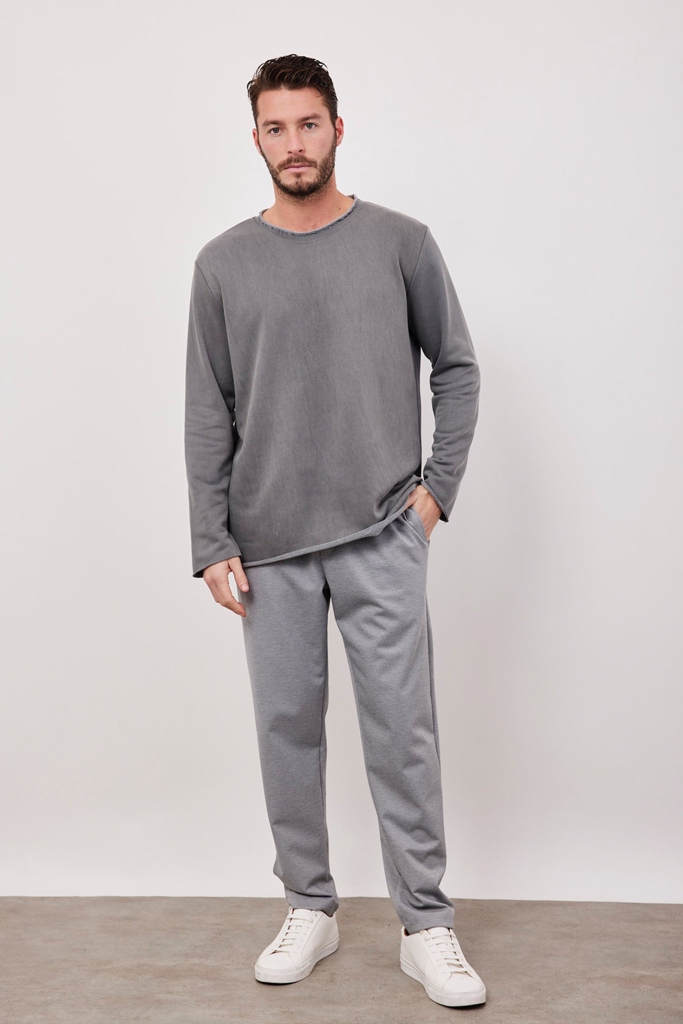 חולצה ארוכה עם גימור פרום - ITAY BRANDS