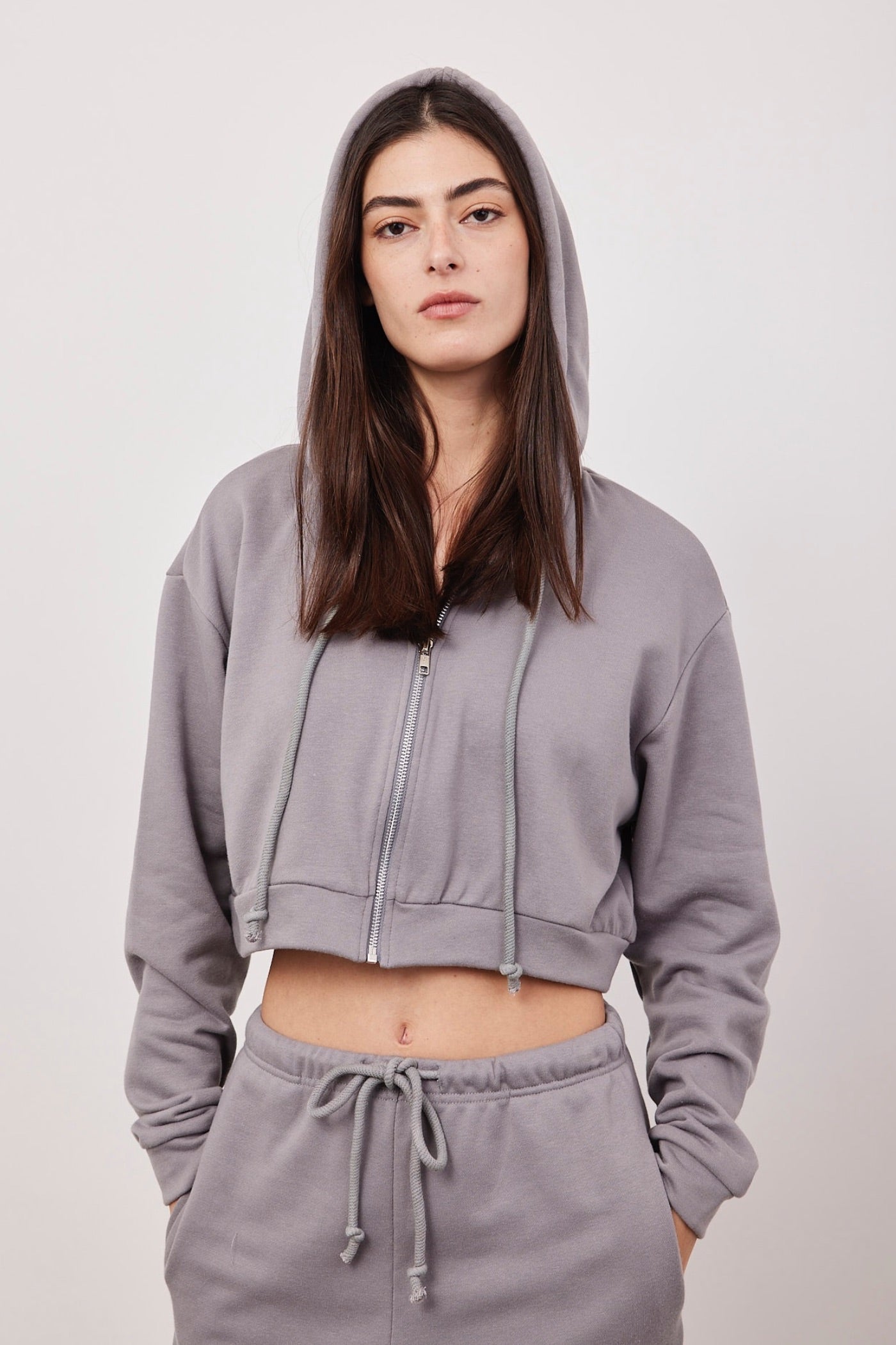 קפוצ׳ון קרופ עם רוכסן - ITAY BRANDS