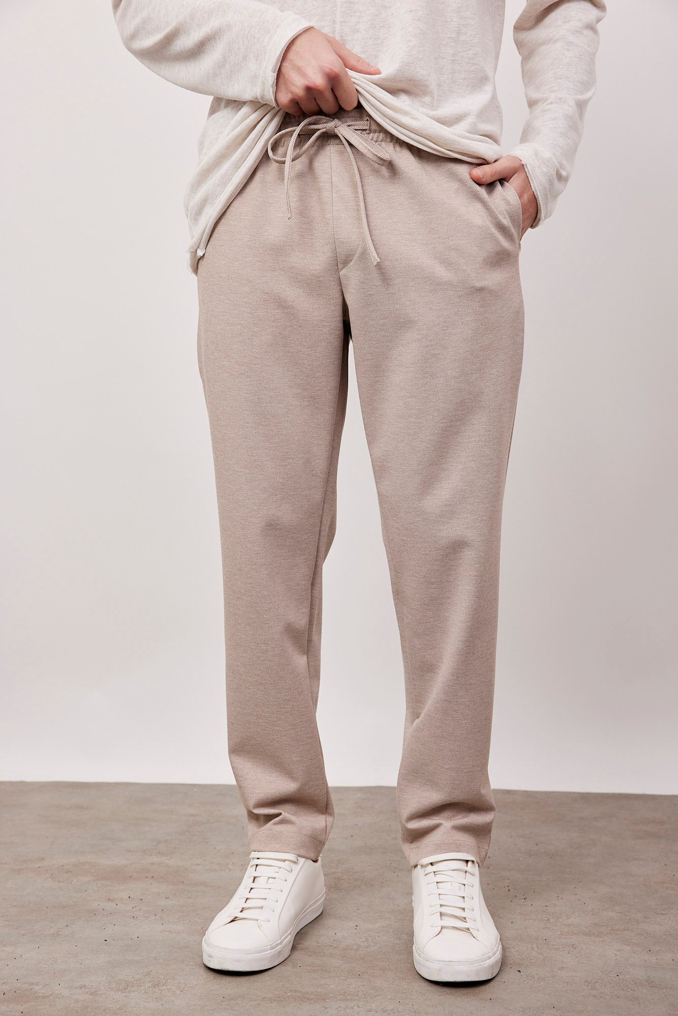 מכנסי טרנינג במראה מחוייט - ITAY BRANDS