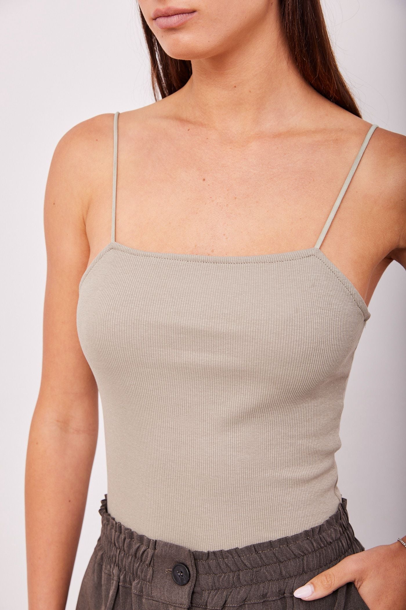 גופיית ריב כתפיות דקות - ITAY BRANDS