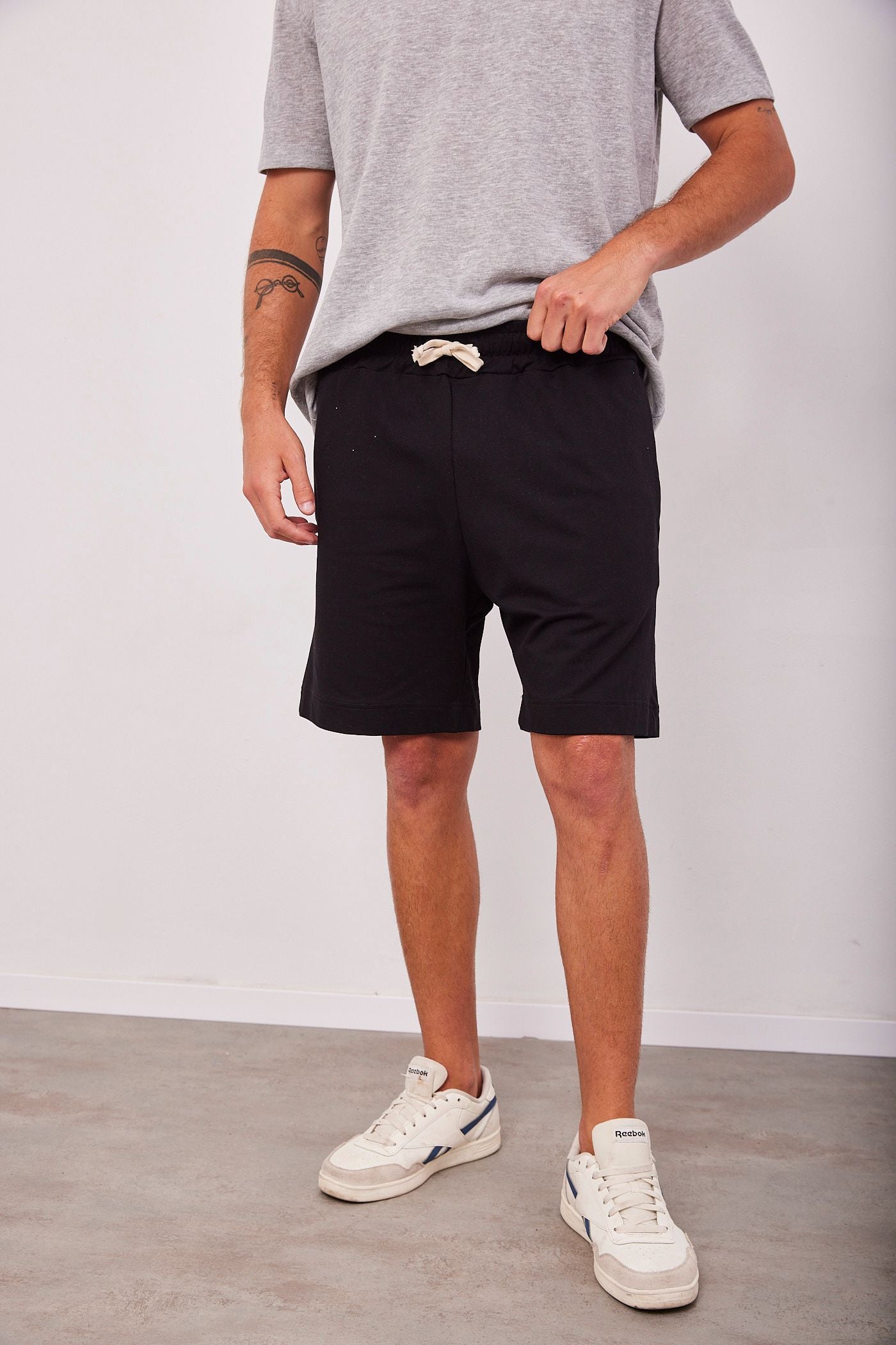 מכנסיים קצרים עם קשירה - ITAY BRANDS