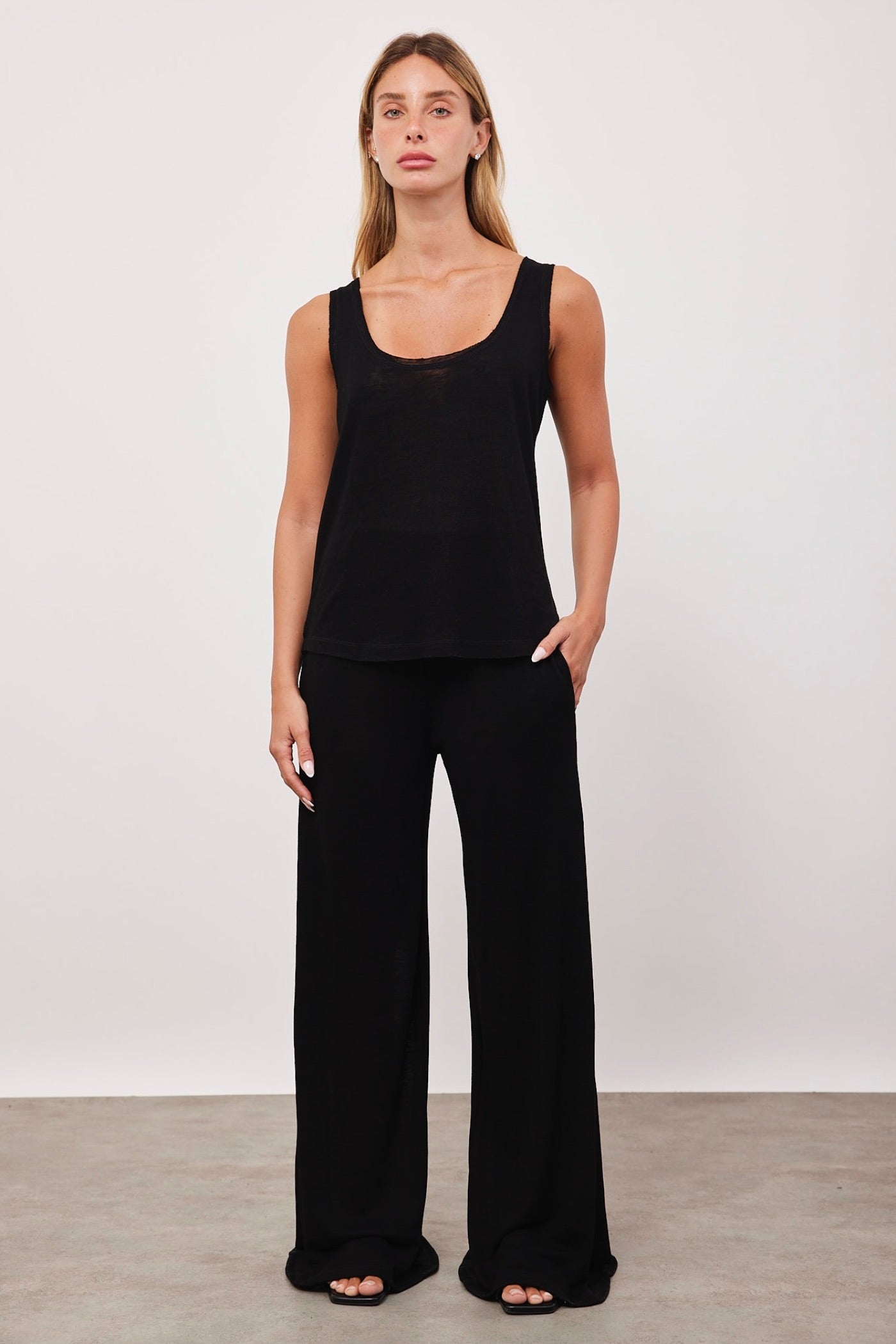 חליפה במראה פשתן בגזרה משוחררת - ITAY BRANDS