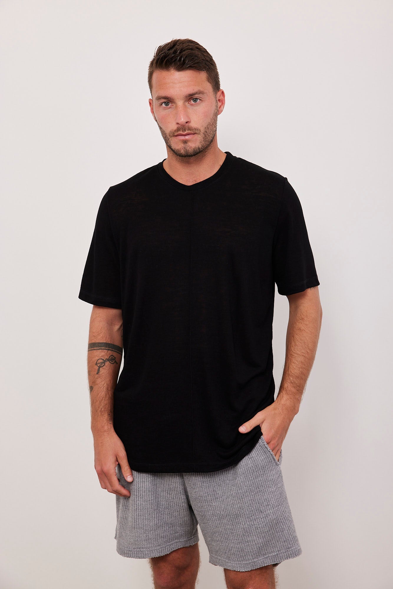 מכנסי ברמודה מבד וופל בסיומת פרומה - ITAY BRANDS