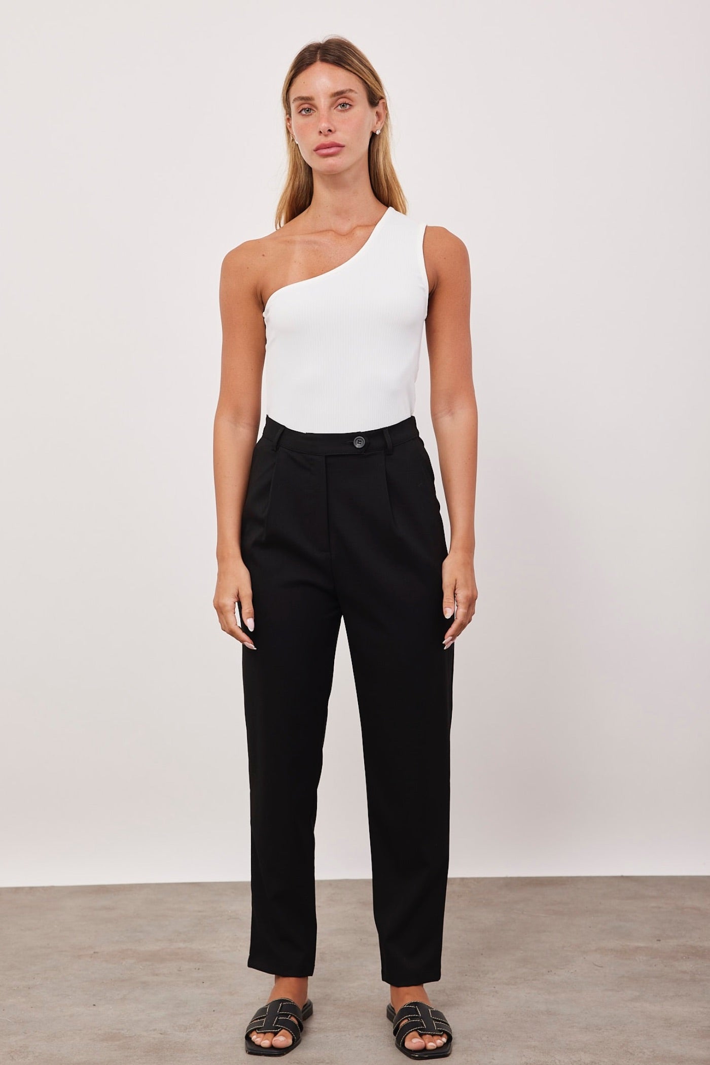 מכנסיים מחויטים באורך הקרסול - ITAY BRANDS