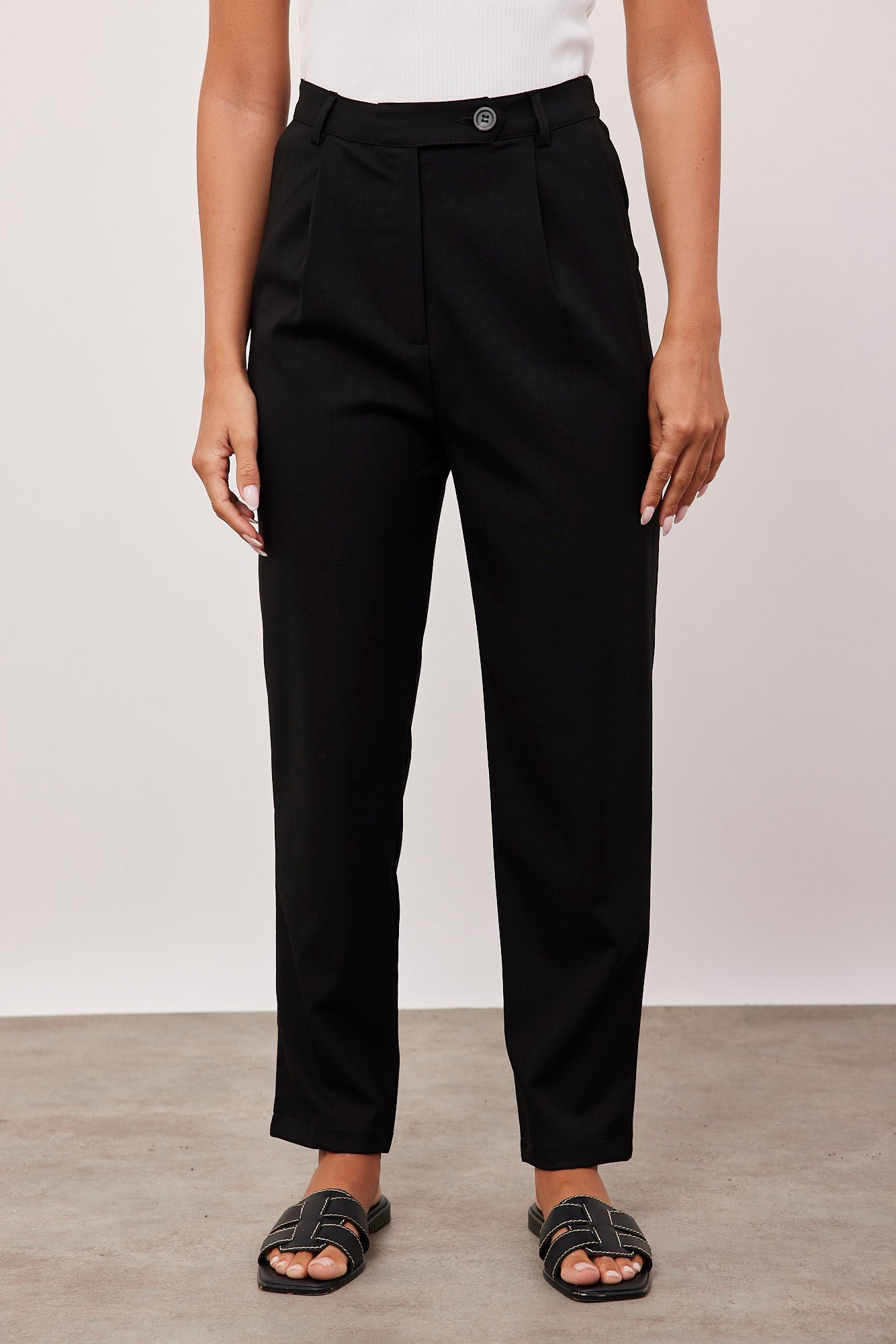 מכנסיים מחויטים באורך הקרסול - ITAY BRANDS