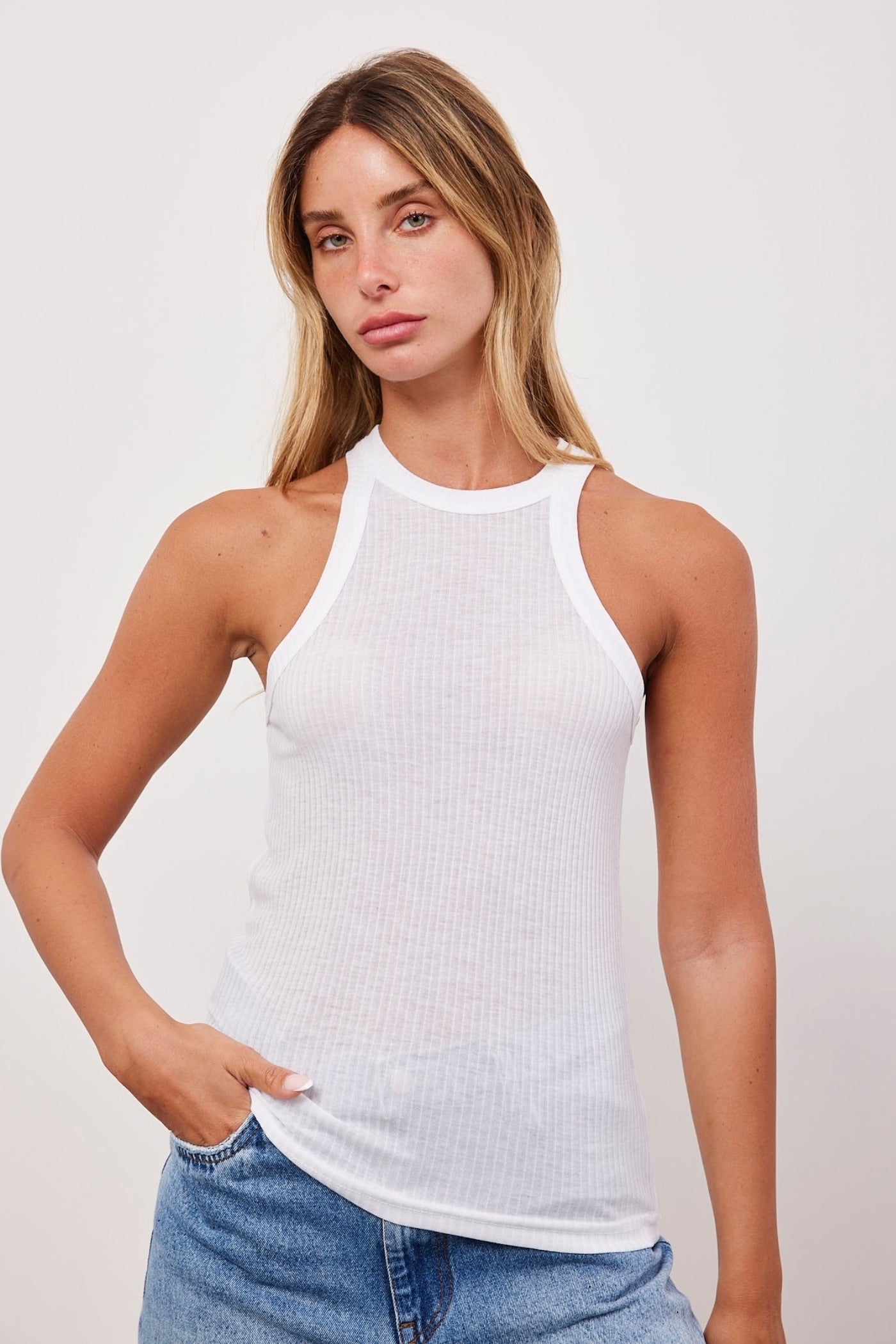 גופיית רייסר רכה בטקסטורת פסים - ITAY BRANDS