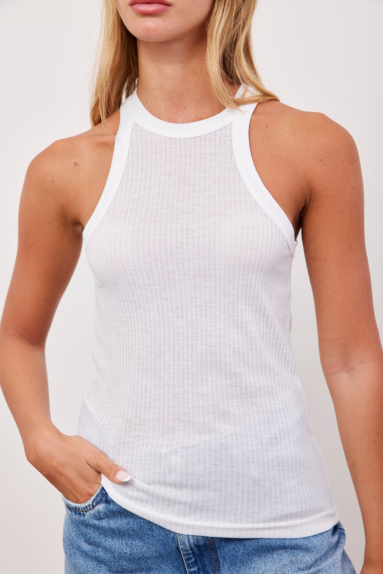 גופיית רייסר רכה בטקסטורת פסים - ITAY BRANDS