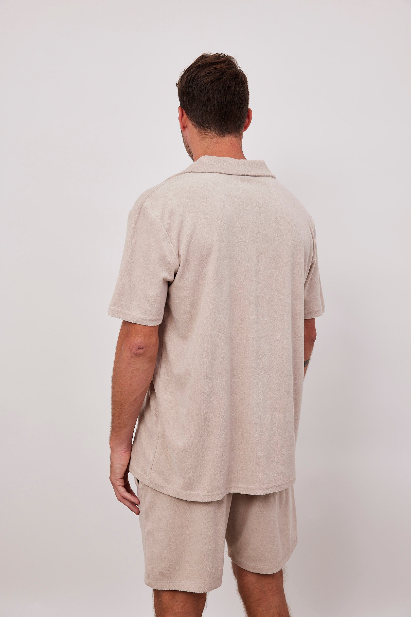 חולצה מכופתרת קצרה בטקסטורה