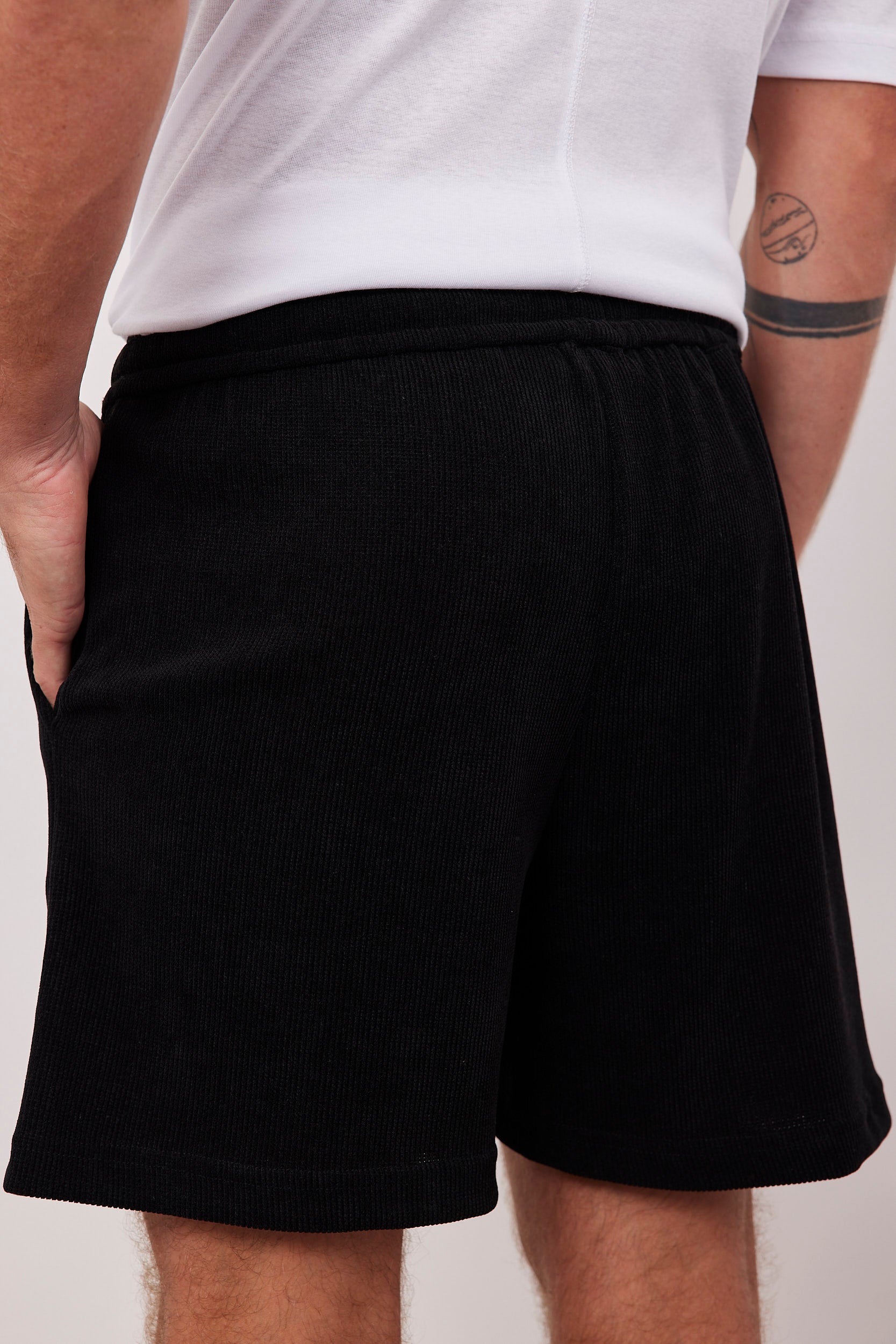 מכנסיים קצרים מבד קורדרוי