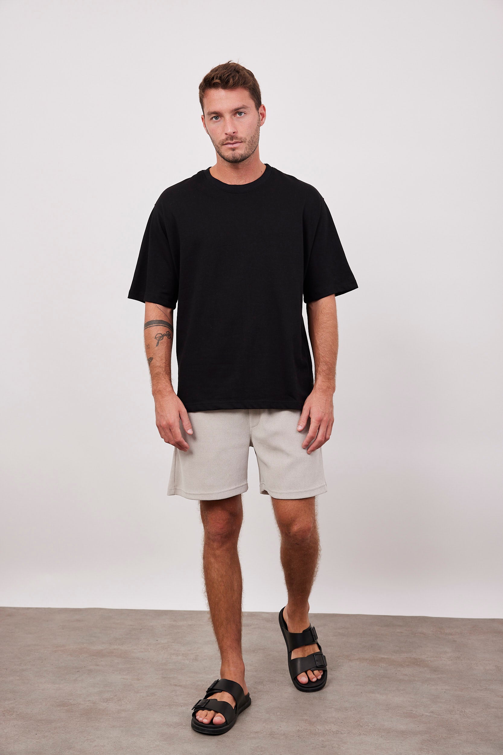 מכנסיים קצרים מבד קורדרוי