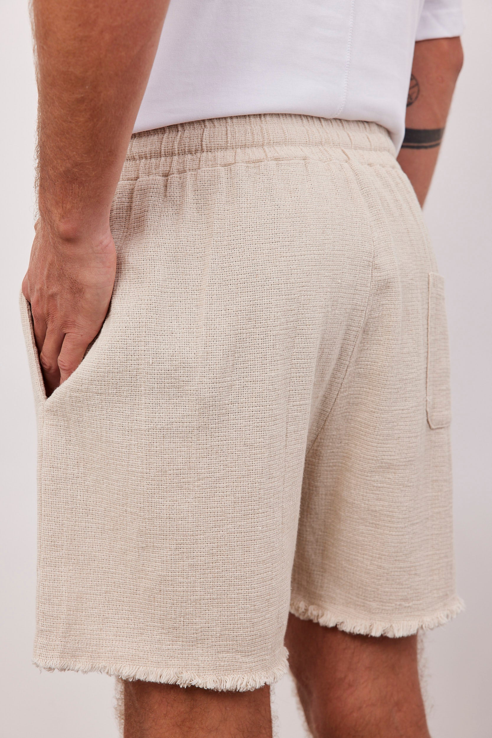 שורטס בסיומת פרומה