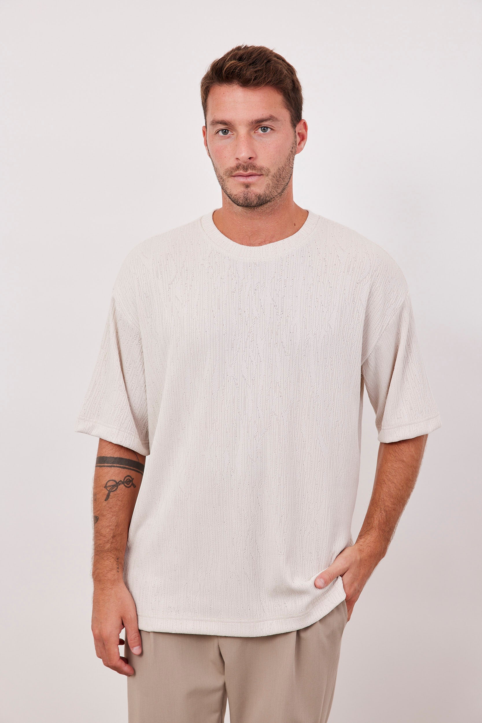 טישרט בטקסטורה