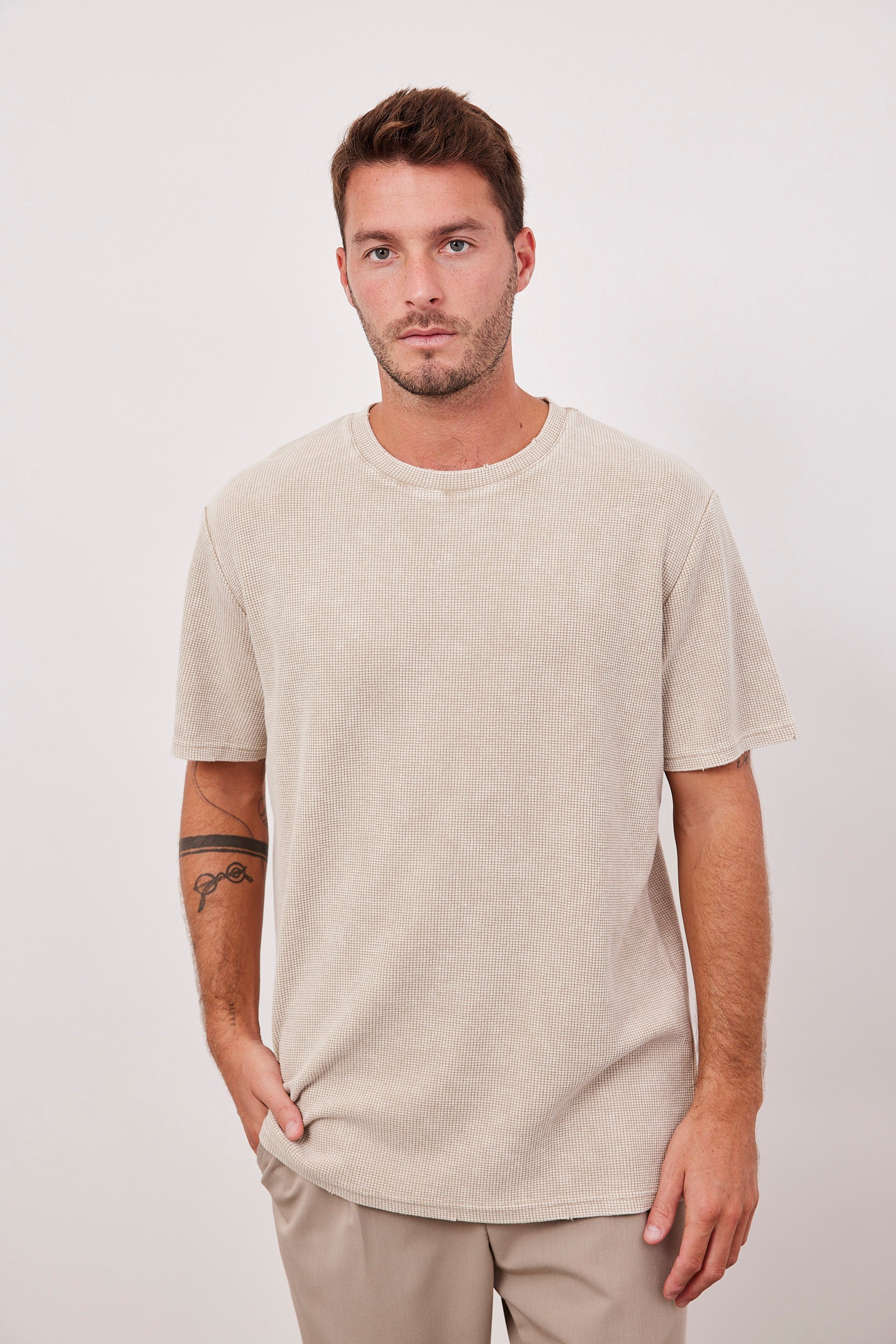 חולצת ווש קצרה